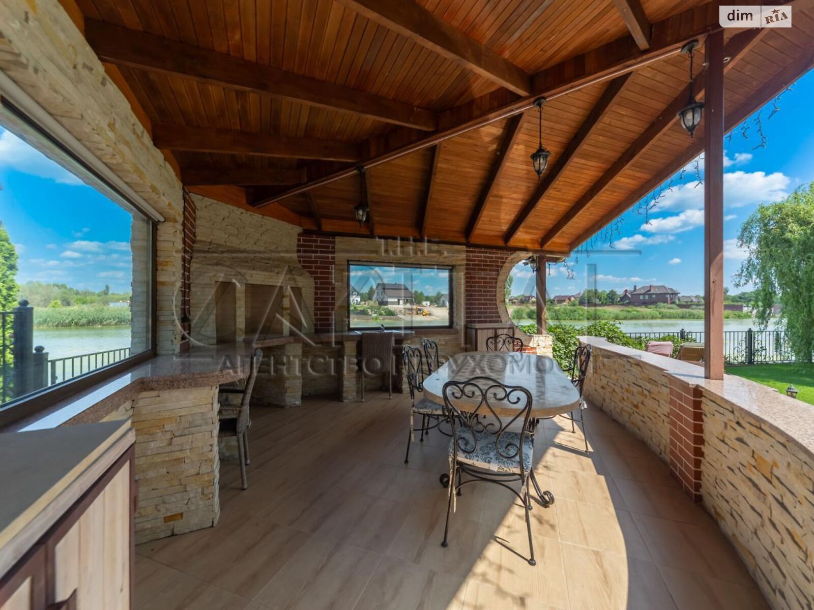 двухэтажный дом с верандой, 380 кв. м, кирпич. Сдается помесячно в Вишенки фото 1 двухэтажный дом с верандой, 380 кв. м, кирпич. Сдается помесячно в Вишенки фото 1