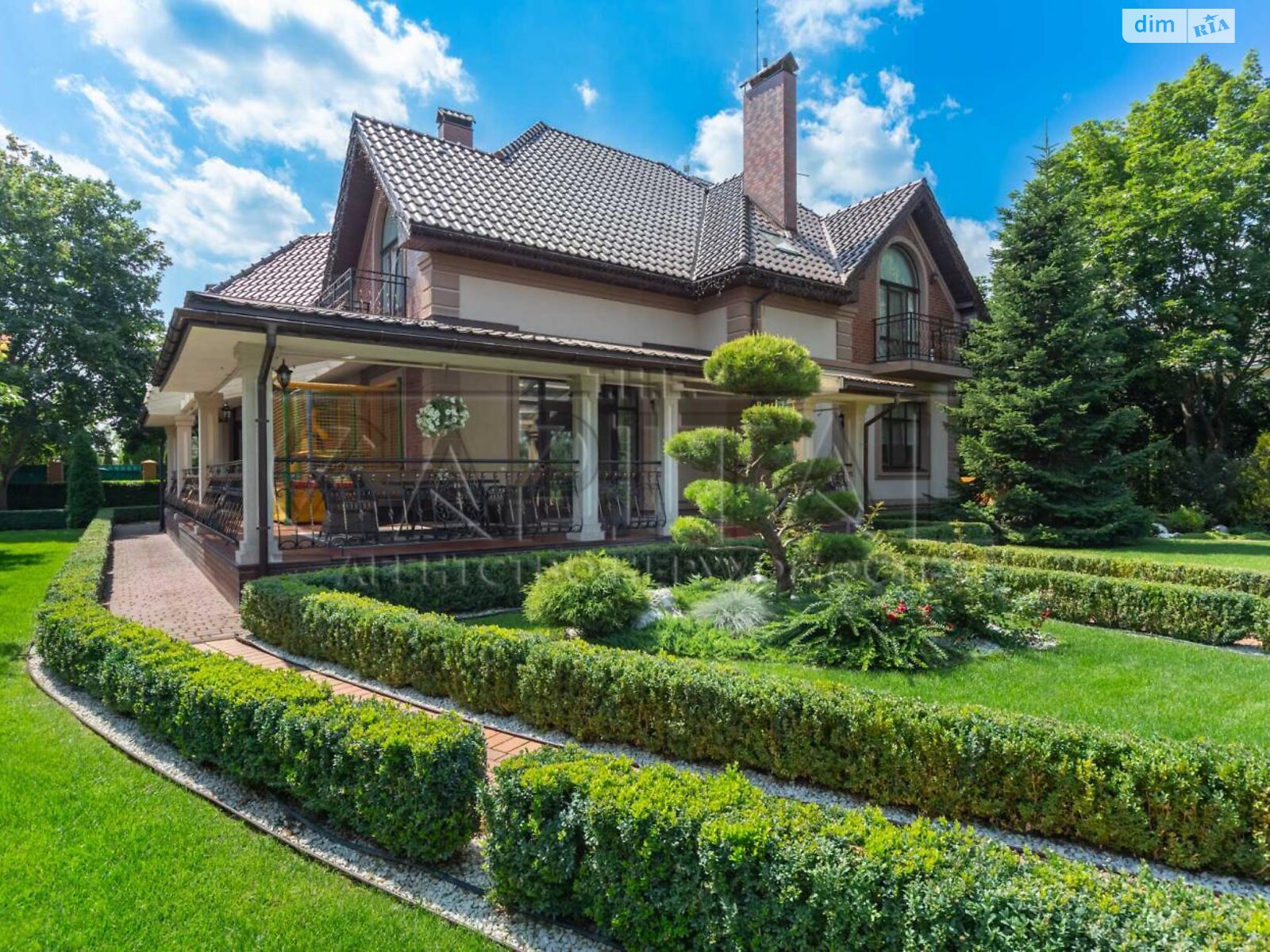 двухэтажный дом с верандой, 380 кв. м, кирпич. Сдается помесячно в Вишенки фото 1 двухэтажный дом с верандой, 380 кв. м, кирпич. Сдается помесячно в Вишенки фото 1