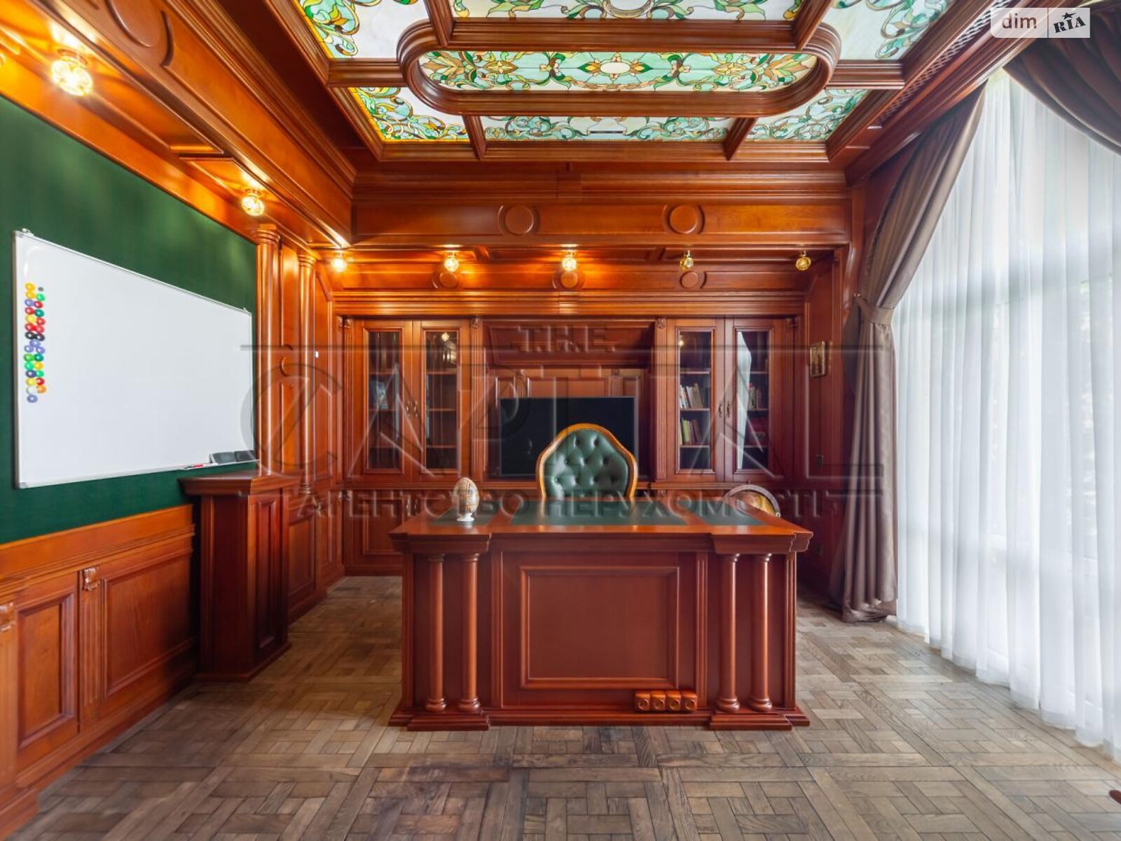 двухэтажный дом с верандой, 380 кв. м, кирпич. Сдается помесячно в Вишенки фото 1 двухэтажный дом с верандой, 380 кв. м, кирпич. Сдается помесячно в Вишенки фото 1