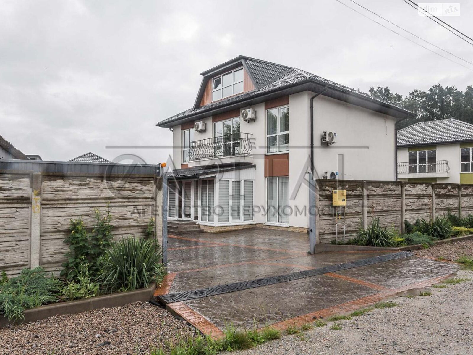 триповерховий будинок, 200 кв. м, цегла. Здається помісячно в Віті-Поштовій фото 1 триповерховий будинок, 200 кв. м, цегла. Здається помісячно в Віті-Поштовій фото 1
