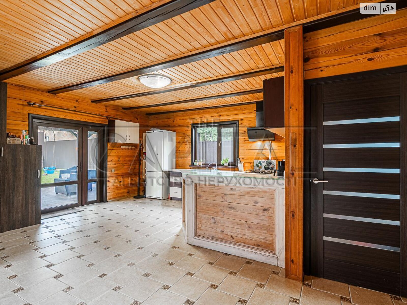 двухэтажный дом с верандой, 160 кв. м, кирпич. Сдается помесячно в Вите-Почтовой фото 1