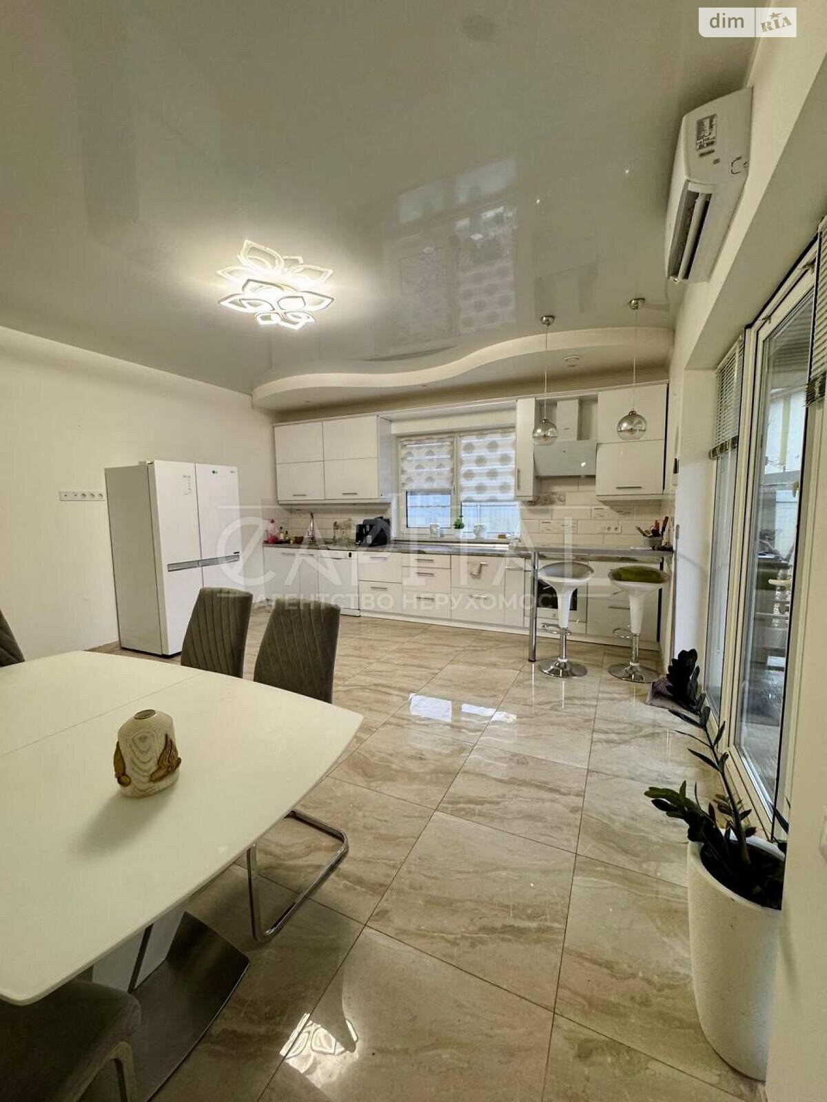 одноповерховий будинок з верандою, 110 кв. м, цегла. Здається помісячно в Віті-Поштовій фото 1