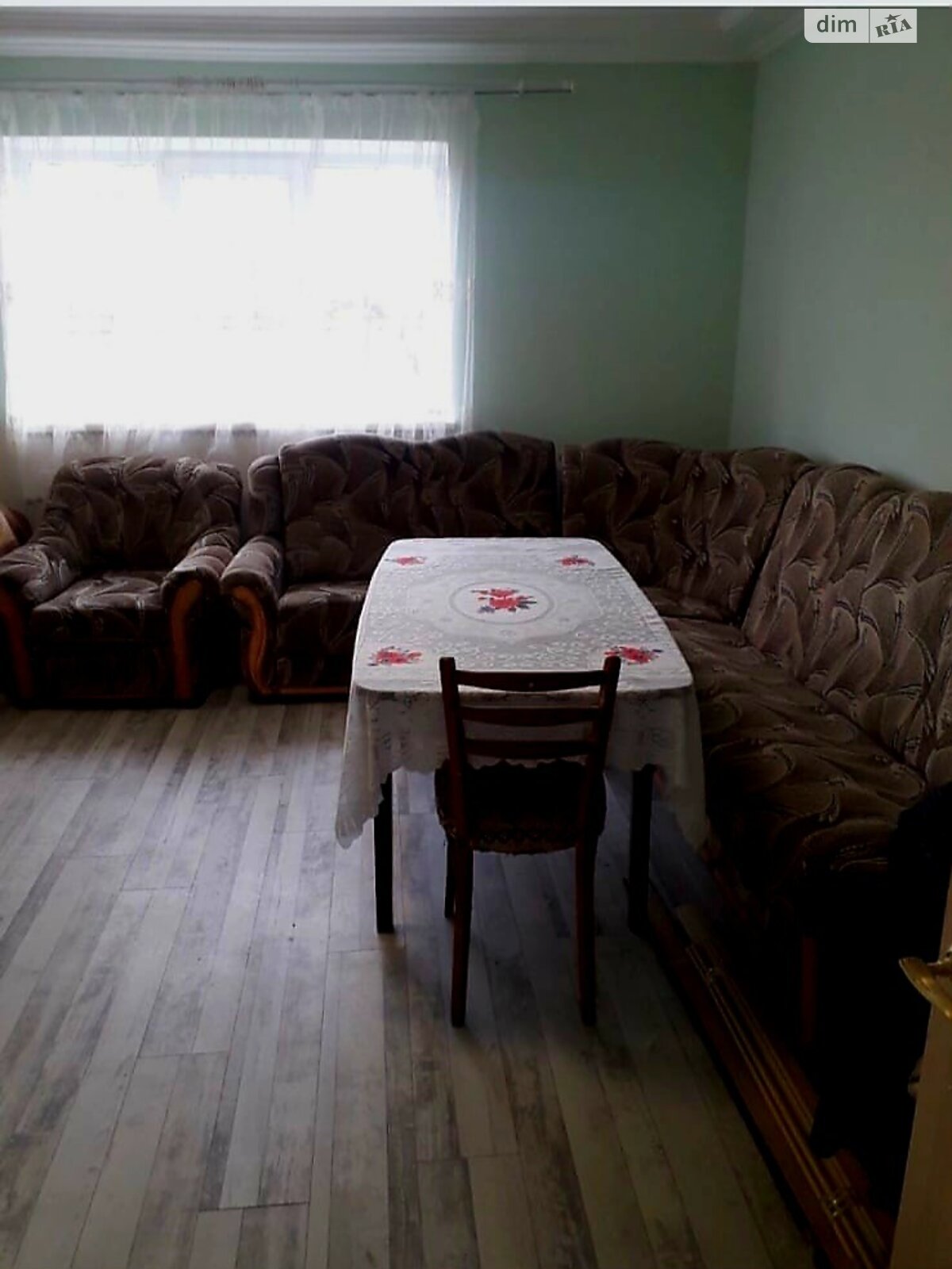 одноэтажный дом с гаражом, 100 кв. м, кирпич. Сдается помесячно в Волково фото 1 одноэтажный дом с гаражом, 100 кв. м, кирпич. Сдается помесячно в Волково фото 1