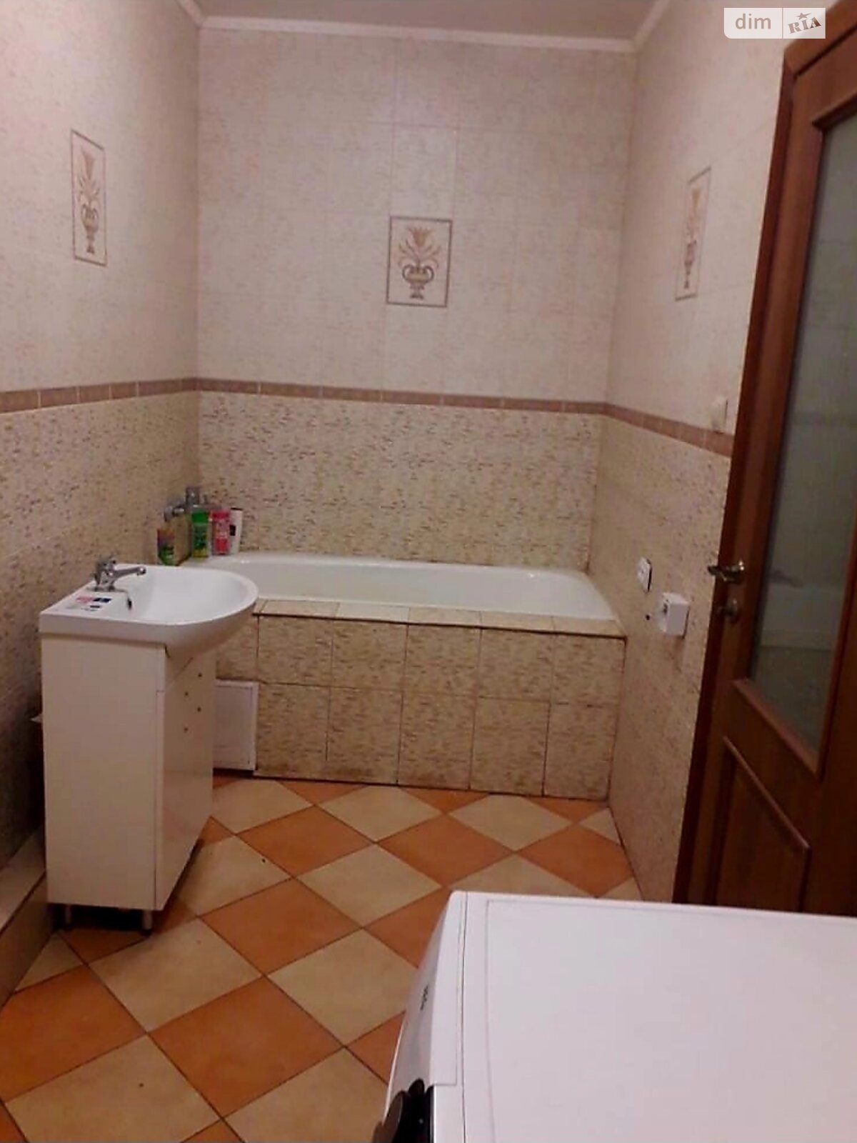 одноэтажный дом с гаражом, 100 кв. м, кирпич. Сдается помесячно в Волково фото 1 одноэтажный дом с гаражом, 100 кв. м, кирпич. Сдается помесячно в Волково фото 1