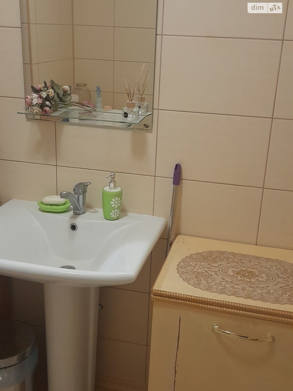 двухэтажный дом с верандой, 360 кв. м, кирпич. Сдается помесячно в Вольном фото 1 двухэтажный дом с верандой, 360 кв. м, кирпич. Сдается помесячно в Вольном фото 1