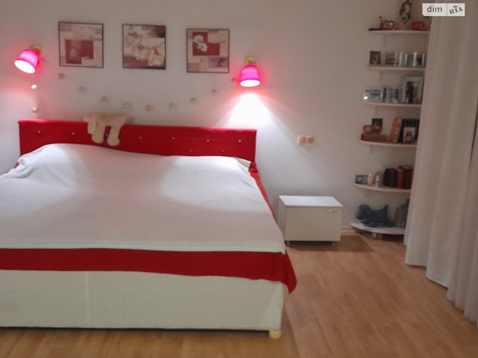 двухэтажный дом с верандой, 360 кв. м, кирпич. Сдается помесячно в Вольном фото 1 двухэтажный дом с верандой, 360 кв. м, кирпич. Сдается помесячно в Вольном фото 1