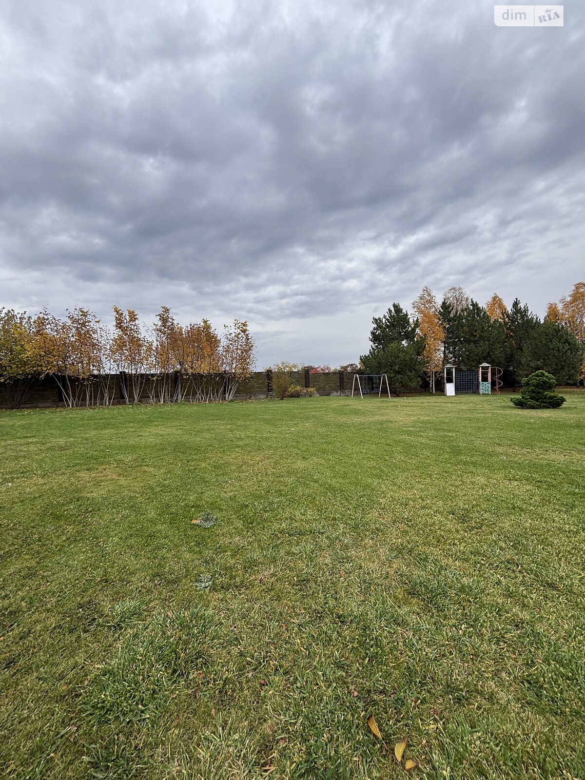 триповерховий будинок з верандою, 140 кв. м, кирпич. Здається помісячно в Волоському фото 1 триповерховий будинок з верандою, 140 кв. м, кирпич. Здається помісячно в Волоському фото 1