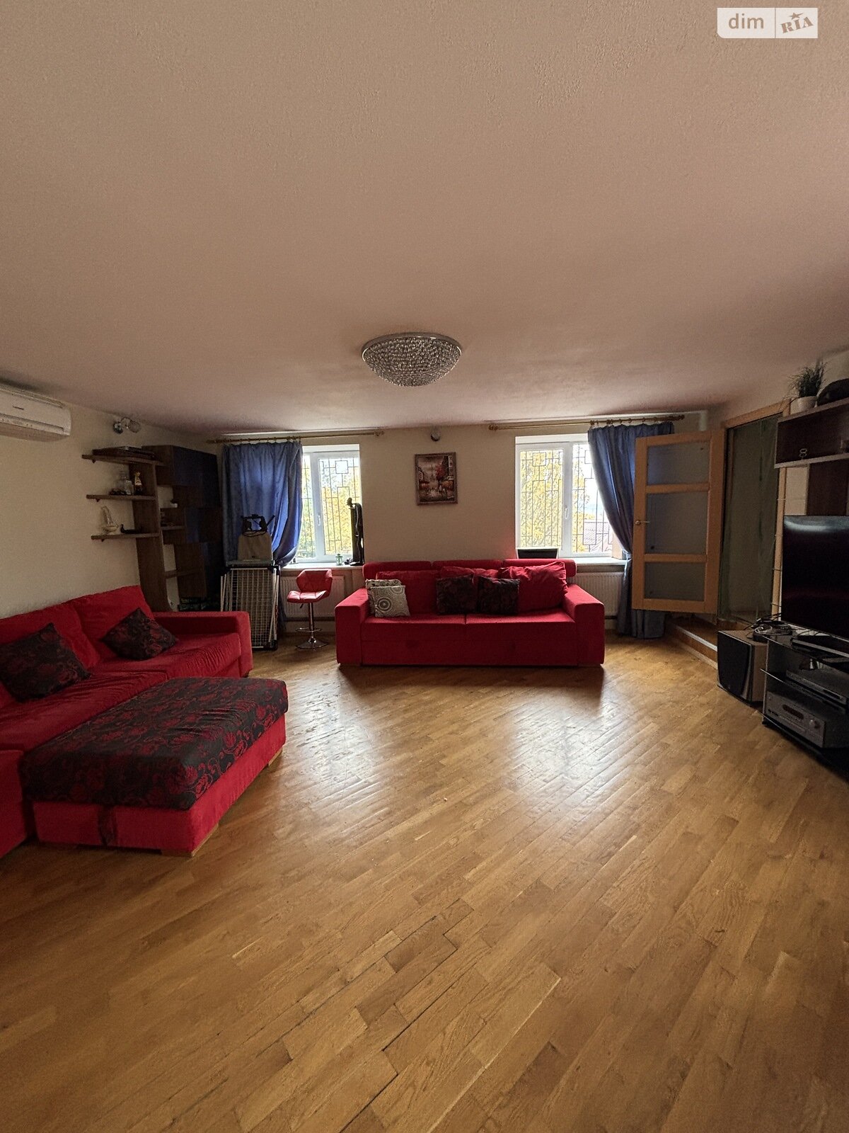 триповерховий будинок з верандою, 140 кв. м, кирпич. Здається помісячно в Волоському фото 1 триповерховий будинок з верандою, 140 кв. м, кирпич. Здається помісячно в Волоському фото 1