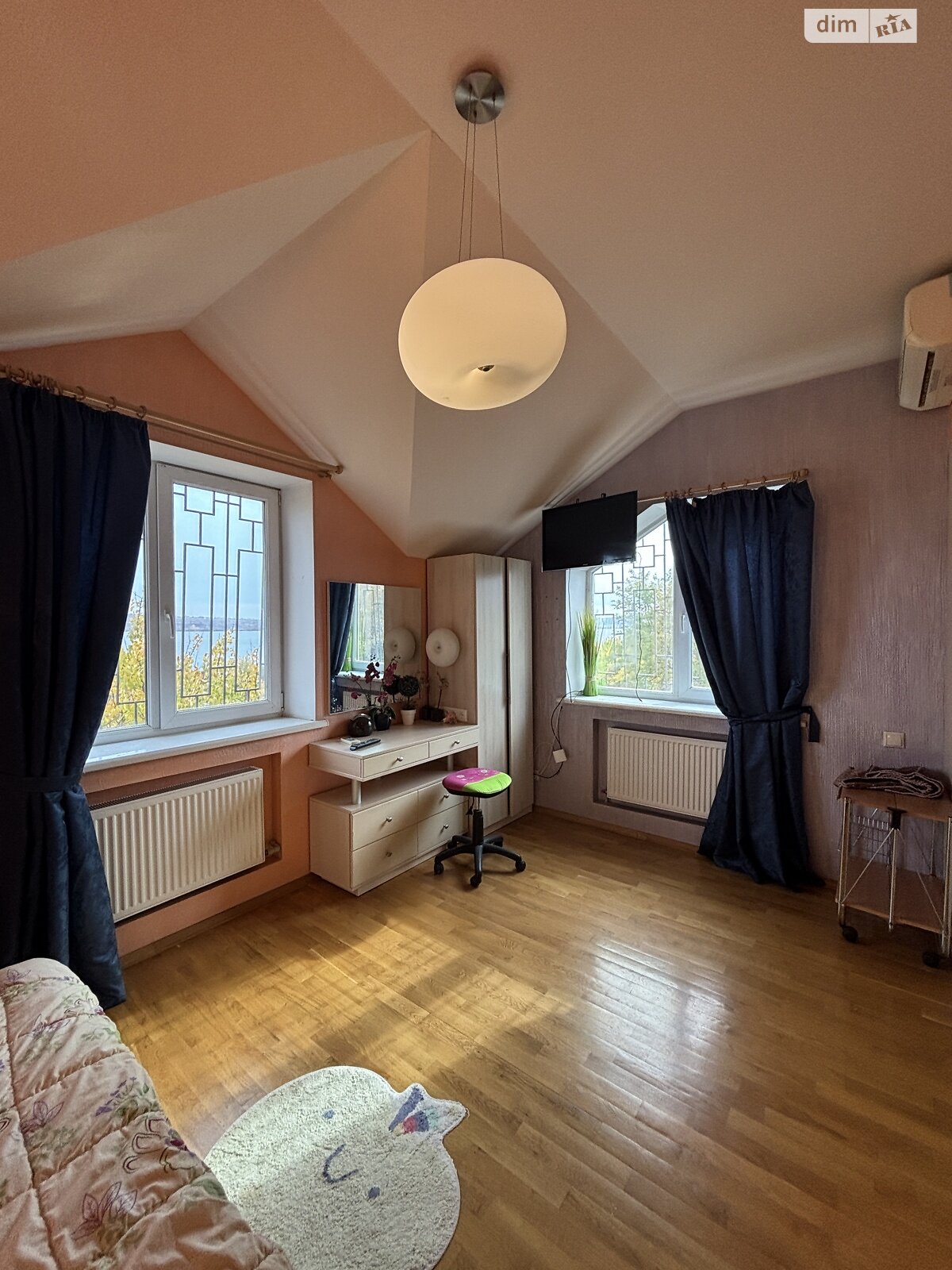 триповерховий будинок з верандою, 140 кв. м, кирпич. Здається помісячно в Волоському фото 1 триповерховий будинок з верандою, 140 кв. м, кирпич. Здається помісячно в Волоському фото 1