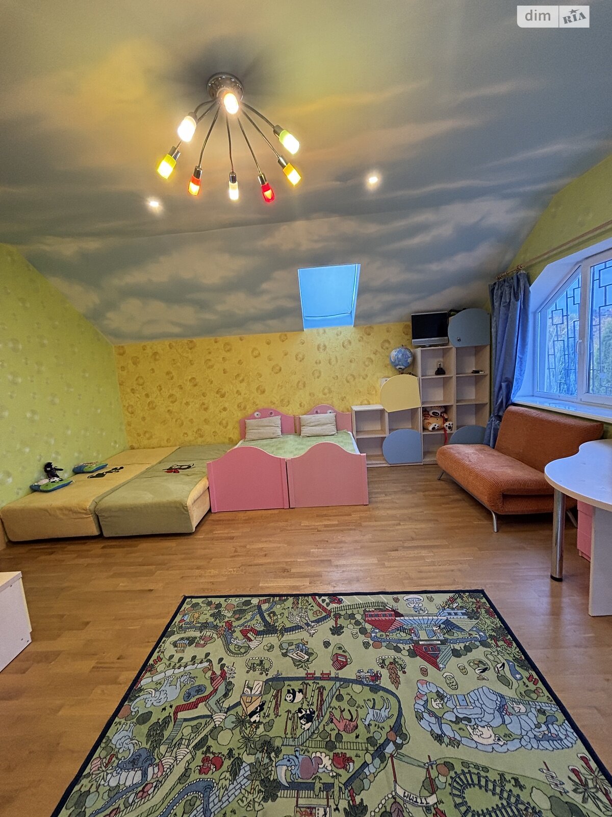 триповерховий будинок з верандою, 140 кв. м, кирпич. Здається помісячно в Волоському фото 1 триповерховий будинок з верандою, 140 кв. м, кирпич. Здається помісячно в Волоському фото 1