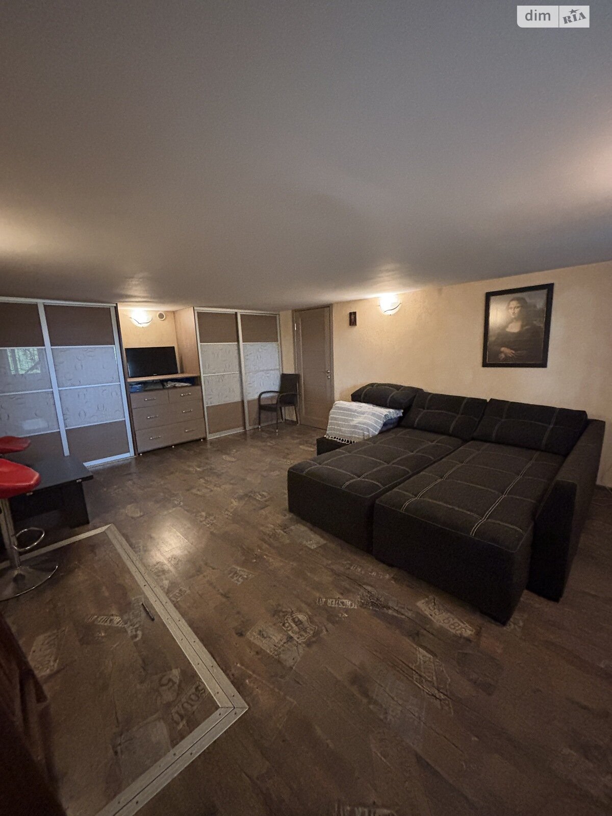 триповерховий будинок з верандою, 140 кв. м, кирпич. Здається помісячно в Волоському фото 1 триповерховий будинок з верандою, 140 кв. м, кирпич. Здається помісячно в Волоському фото 1