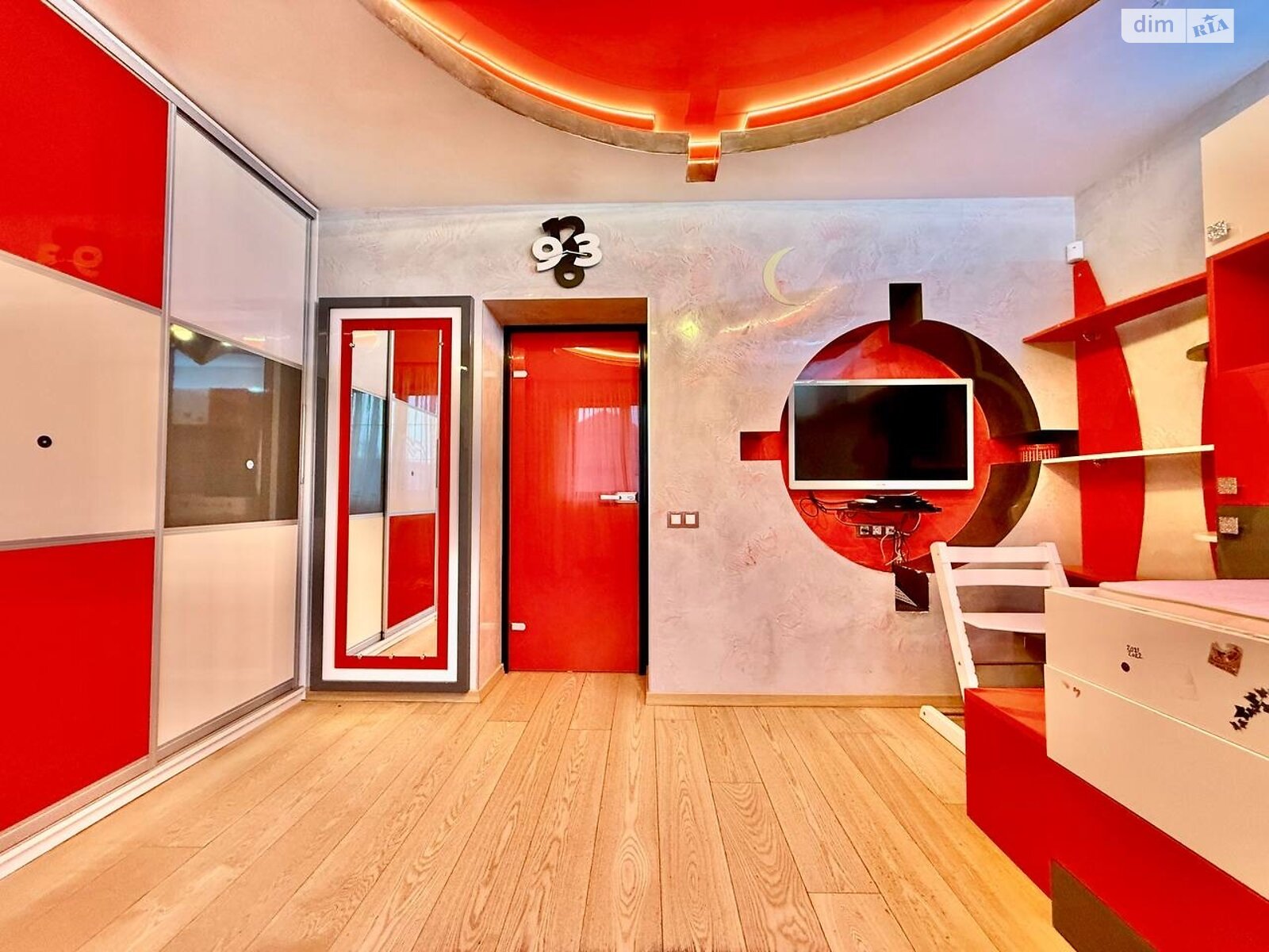 триповерховий будинок з гаражем, 350 кв. м, цегла. Здається помісячно в Ворзелі фото 1