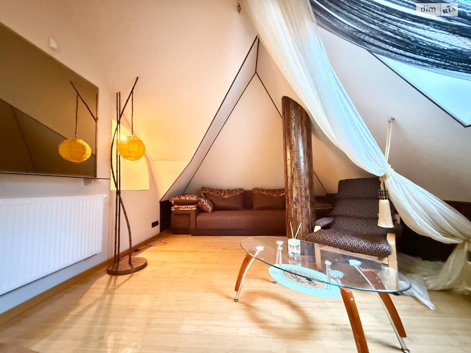 триповерховий будинок з гаражем, 350 кв. м, цегла. Здається помісячно в Ворзелі фото 1