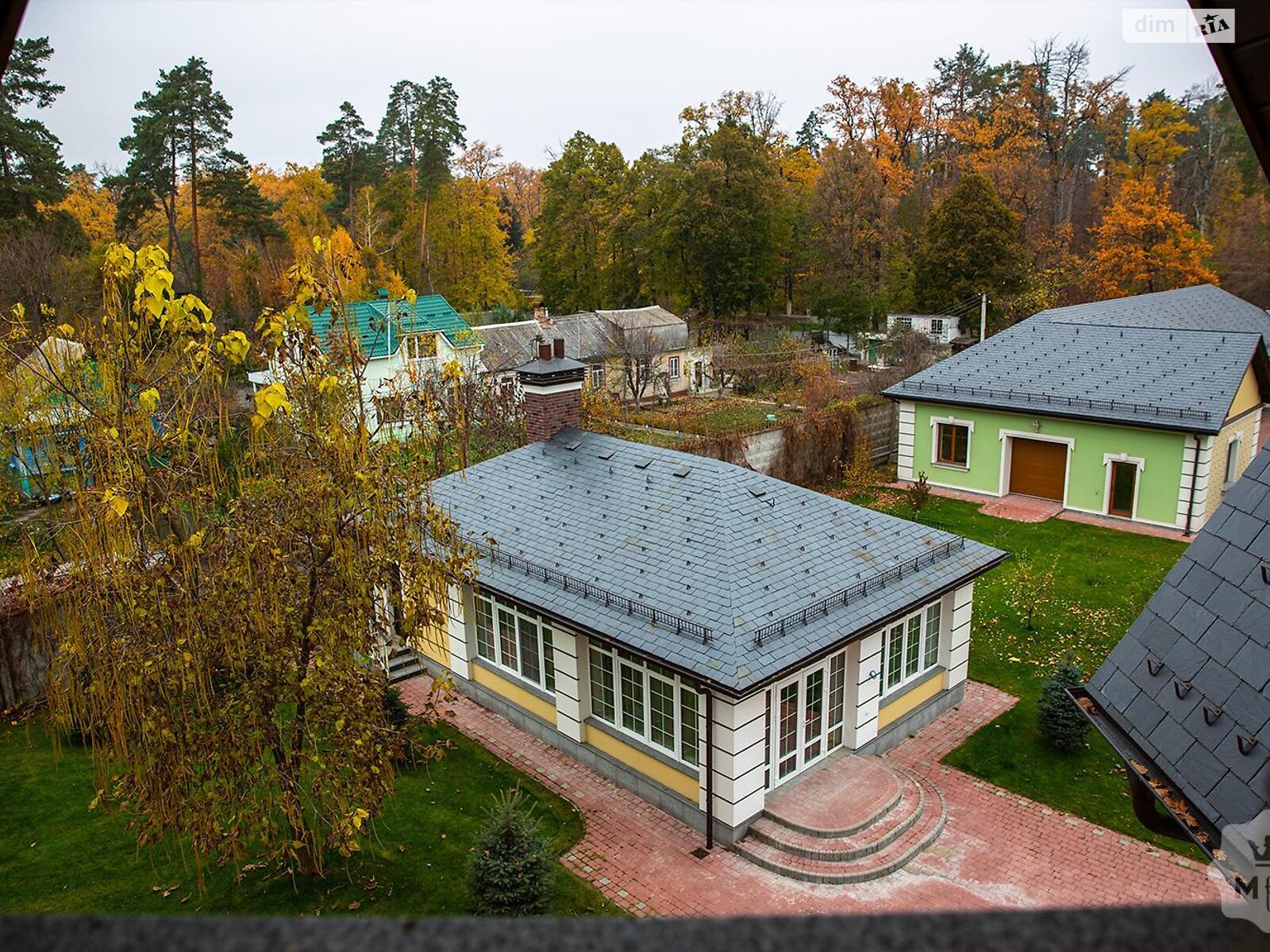 триповерховий будинок веранда, 755.9 кв. м, цегла. Здається помісячно в Ворзелі фото 1