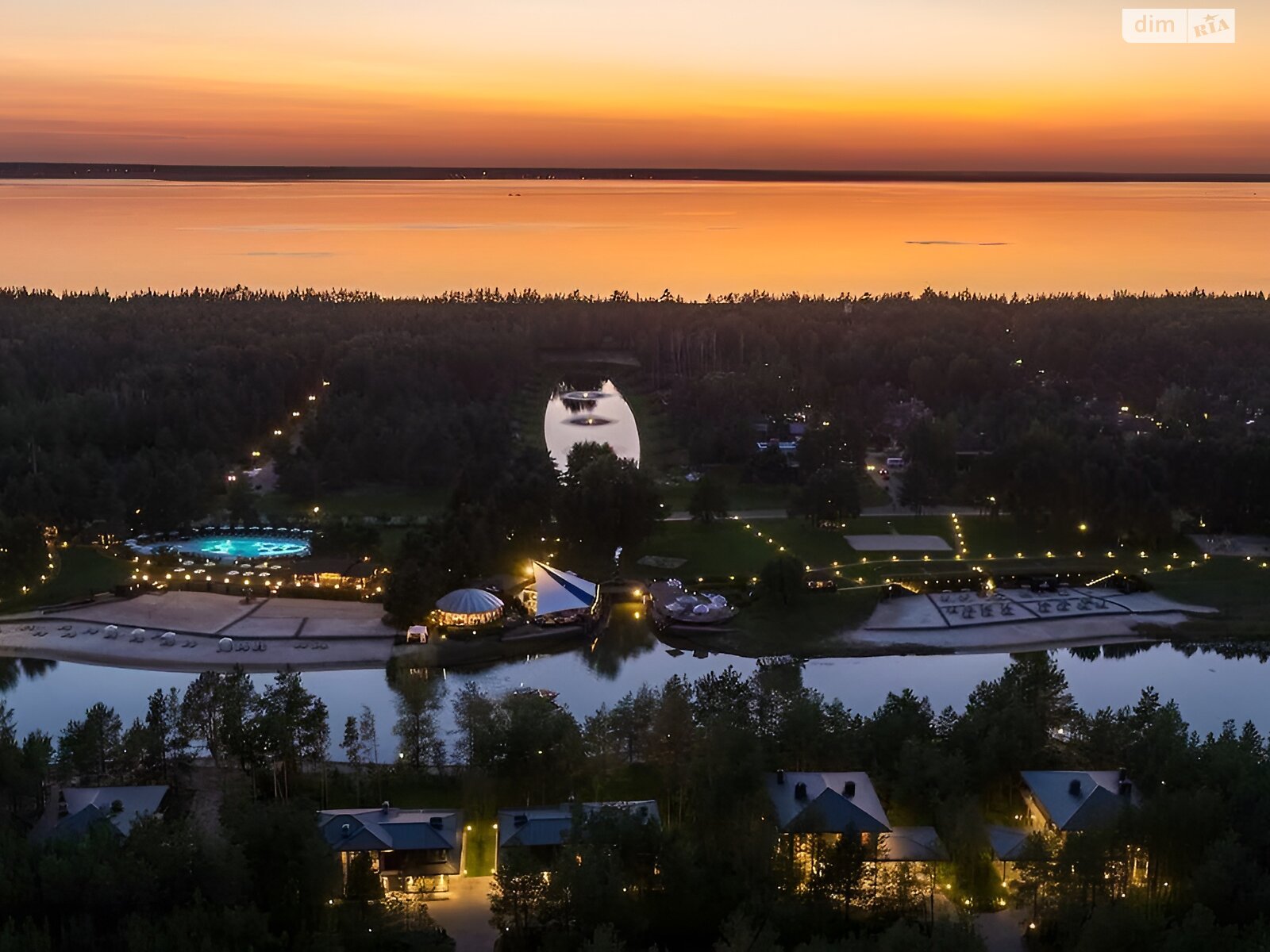 двухэтажный дом, 220 кв. м, кирпич. Сдается помесячно в Вышгороде фото 1 двухэтажный дом, 220 кв. м, кирпич. Сдается помесячно в Вышгороде фото 1