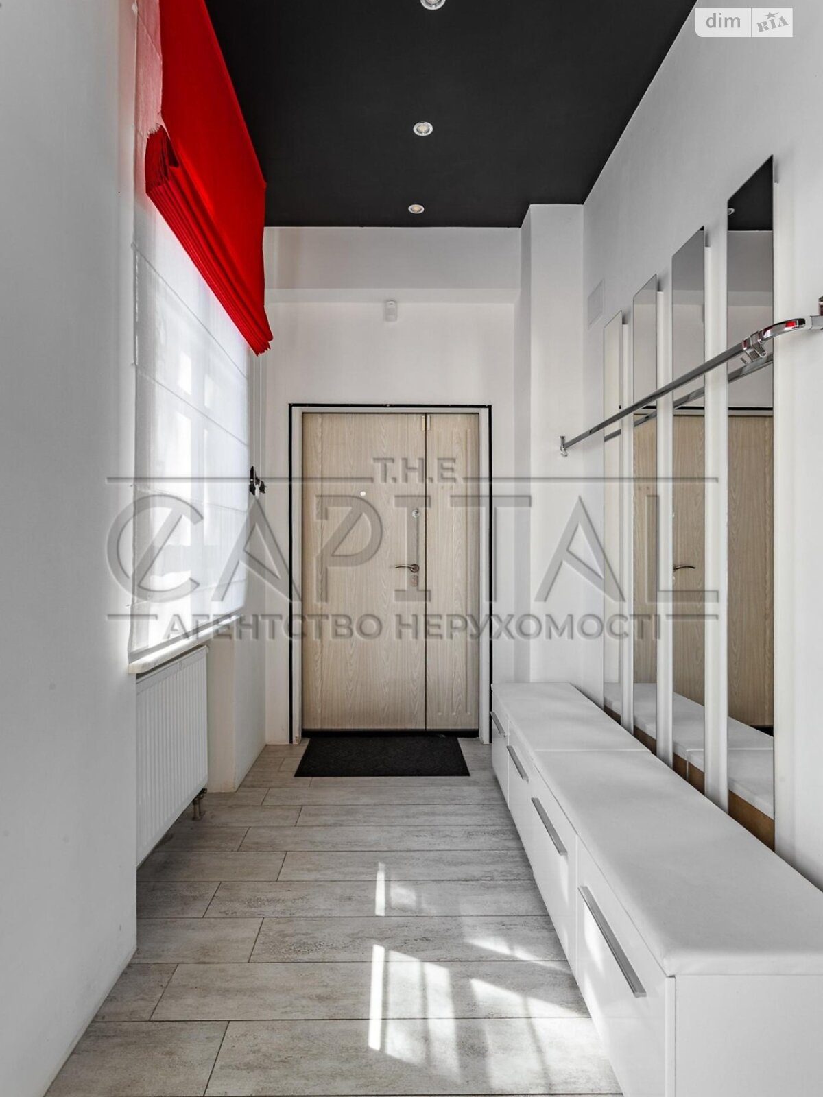 двухэтажный дом с балконом, 244 кв. м, кирпич. Сдается помесячно в Забырье фото 1