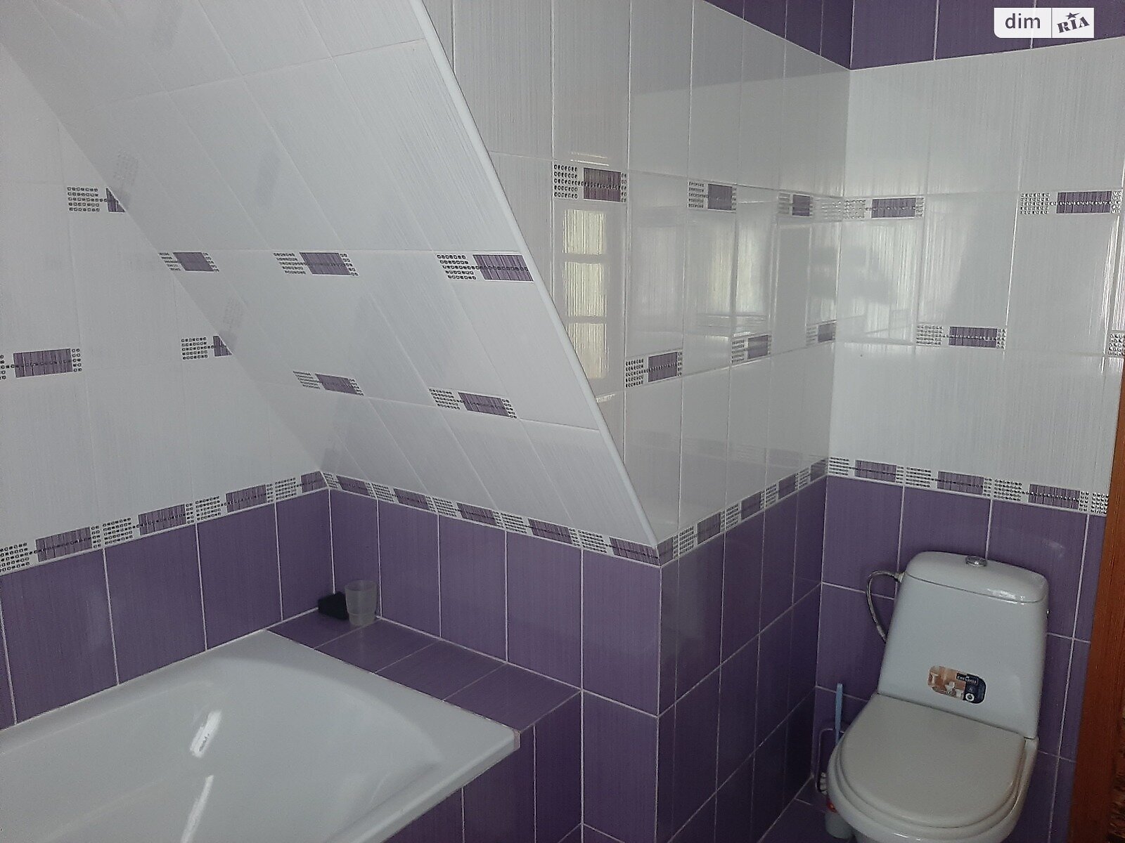 четырехэтажный дом с верандой, 340 кв. м, кирпич. Сдается помесячно в Запорожье, в районе Днепровский (Ленинский) фото 1 четырехэтажный дом с верандой, 340 кв. м, кирпич. Сдается помесячно в Запорожье, в районе Днепровский (Ленинский) фото 1