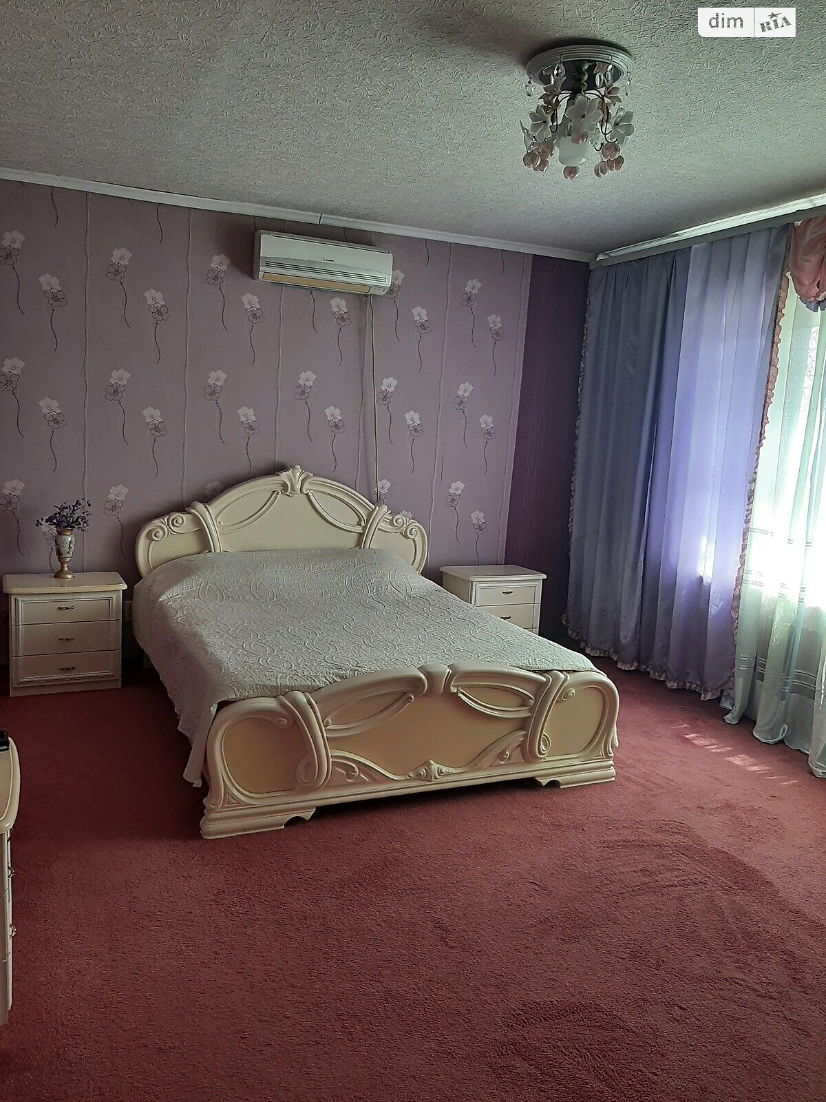 четырехэтажный дом с верандой, 340 кв. м, кирпич. Сдается помесячно в Запорожье, в районе Днепровский (Ленинский) фото 1 четырехэтажный дом с верандой, 340 кв. м, кирпич. Сдается помесячно в Запорожье, в районе Днепровский (Ленинский) фото 1