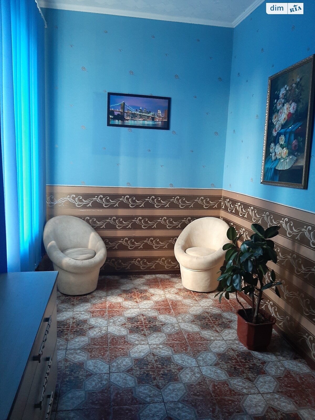 четырехэтажный дом с верандой, 340 кв. м, кирпич. Сдается помесячно в Запорожье, в районе Днепровский (Ленинский) фото 1 четырехэтажный дом с верандой, 340 кв. м, кирпич. Сдается помесячно в Запорожье, в районе Днепровский (Ленинский) фото 1