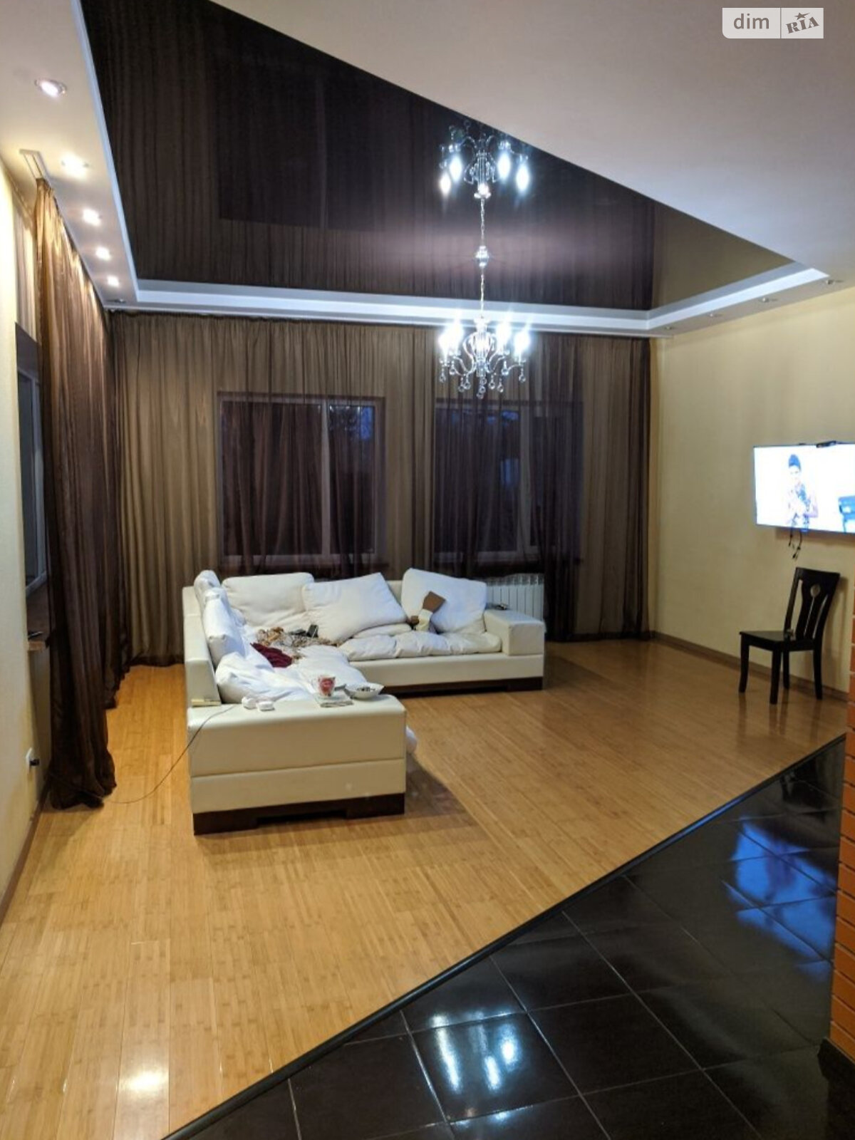 двухэтажный дом, 242 кв. м, кирпич. Сдается помесячно в Запорожье, в районе Шевченковский фото 1