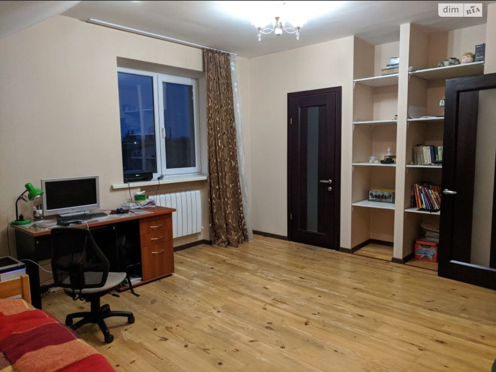 двухэтажный дом, 242 кв. м, кирпич. Сдается помесячно в Запорожье, в районе Шевченковский фото 1