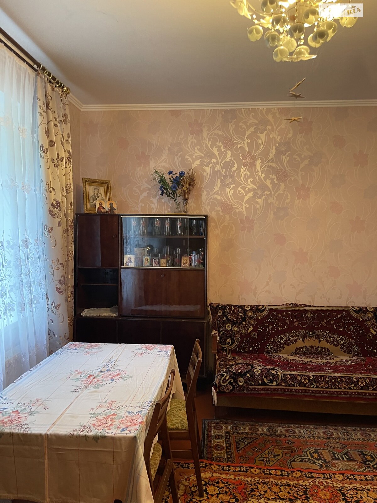 одноповерховий будинок, 115 кв. м, кирпич. Здається помісячно в Зарванцях фото 1
