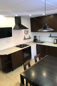 триповерховий будинок, 250 кв. м, кирпич. Здається помісячно в Зазим’ї фото 2