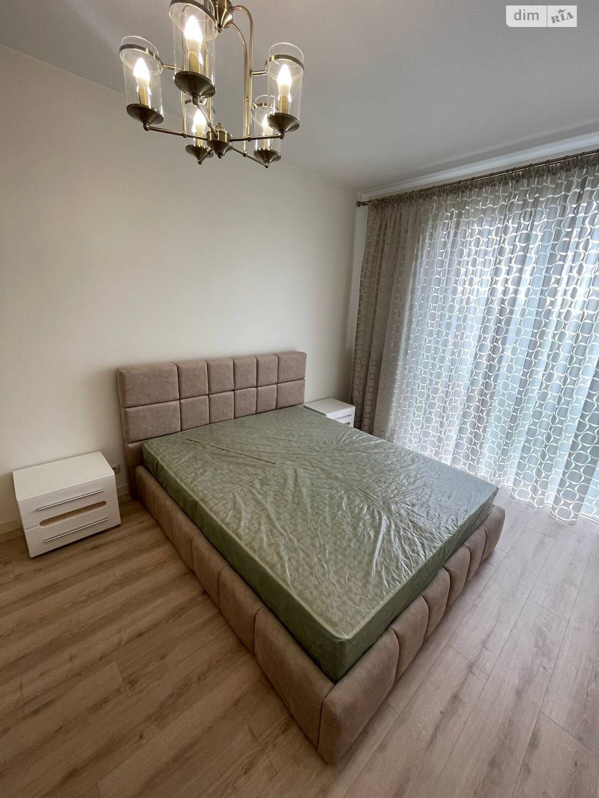 трехэтажный дом с гаражом, 360 кв. м, кирпич. Сдается помесячно в Зимней Воде фото 1 трехэтажный дом с гаражом, 360 кв. м, кирпич. Сдается помесячно в Зимней Воде фото 1