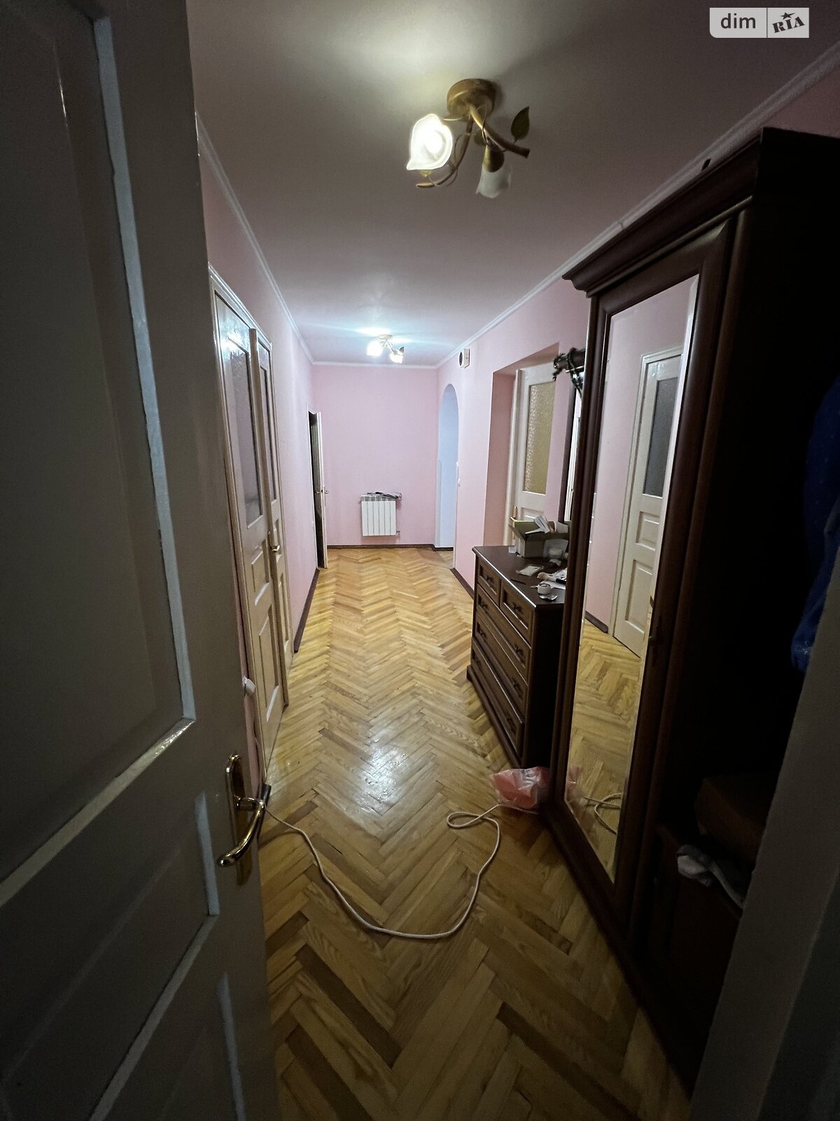 одноповерховий будинок з меблями, 115 кв. м, цегла. Здається помісячно в Золочеві фото 1 одноповерховий будинок з меблями, 115 кв. м, цегла. Здається помісячно в Золочеві фото 1