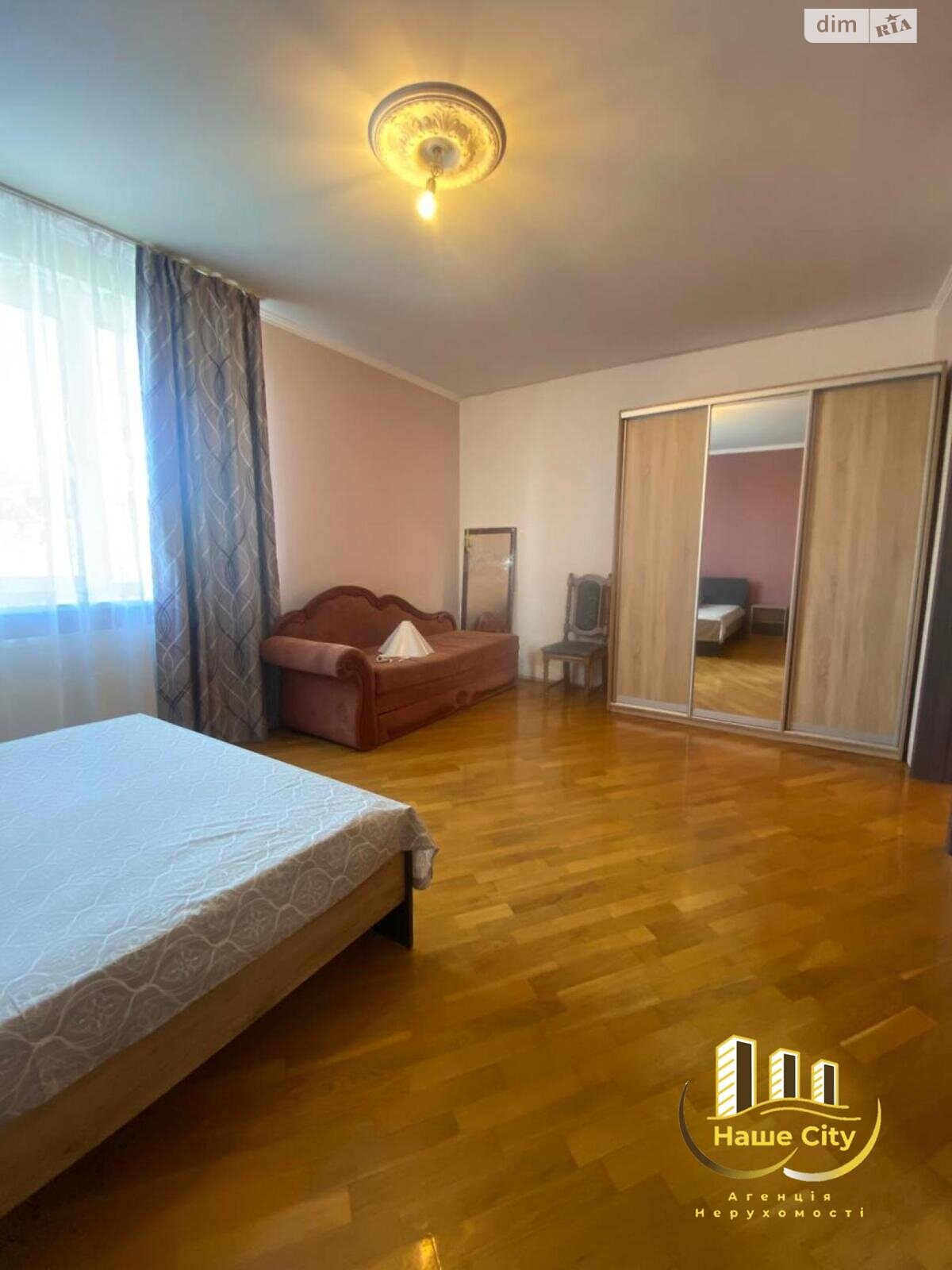 трехэтажный дом, 130 кв. м, кирпич. Сдается помесячно в Зубре фото 1 трехэтажный дом, 130 кв. м, кирпич. Сдается помесячно в Зубре фото 1