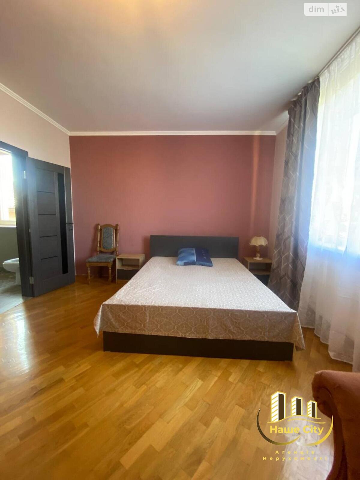 трехэтажный дом, 130 кв. м, кирпич. Сдается помесячно в Зубре фото 1 трехэтажный дом, 130 кв. м, кирпич. Сдается помесячно в Зубре фото 1