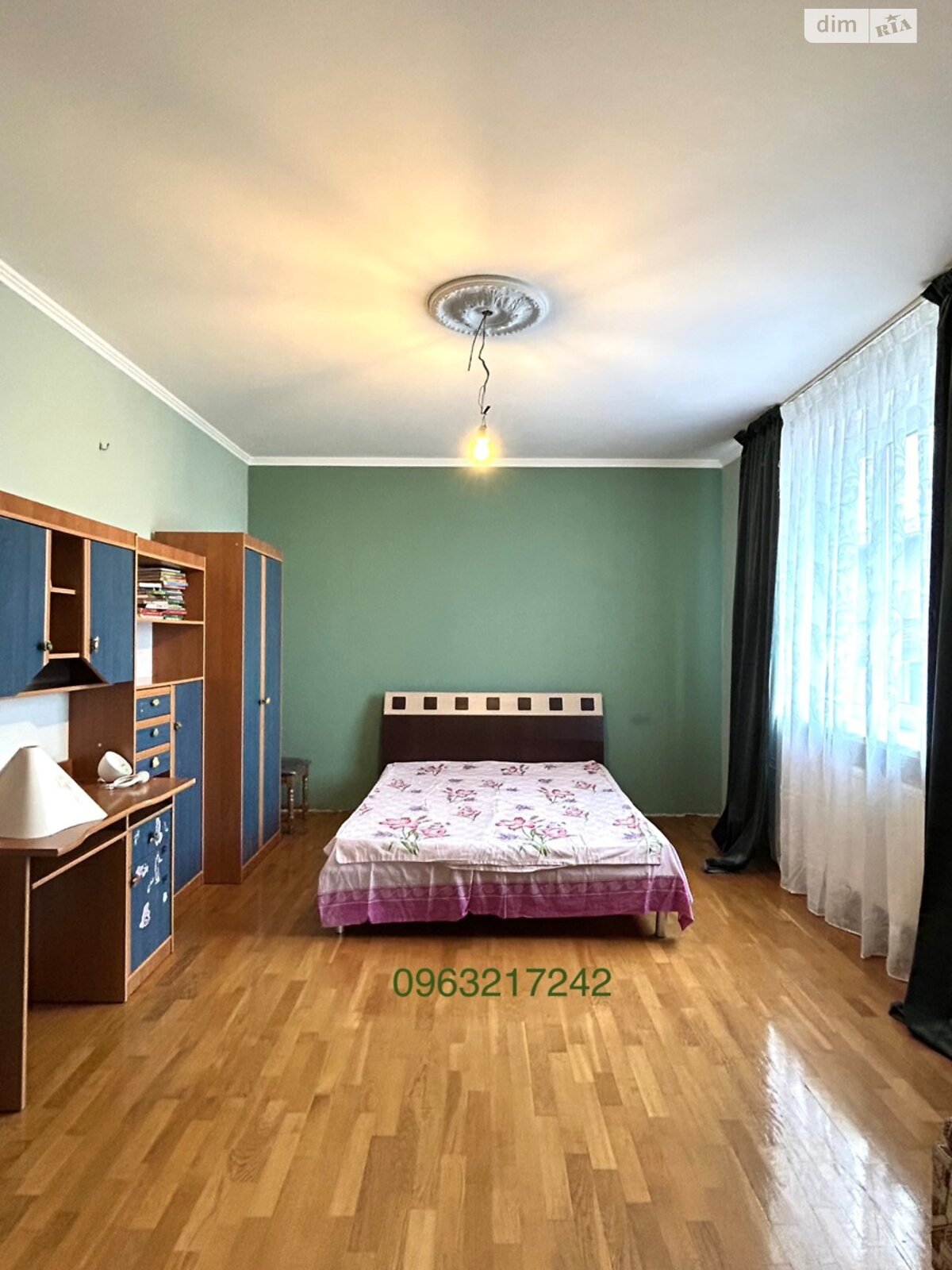 триповерховий будинок з верандою, 200 кв. м, цегла. Здається помісячно в Зубрі фото 1 триповерховий будинок з верандою, 200 кв. м, цегла. Здається помісячно в Зубрі фото 1