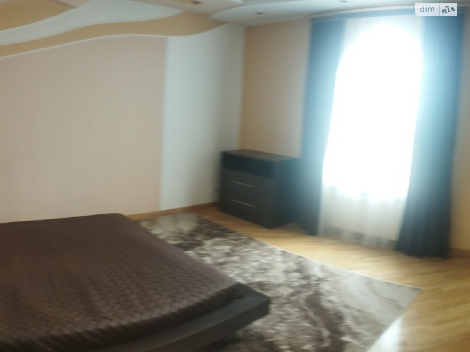 двухэтажный дом с балконом, 372.9 кв. м, кирпич. Сдается помесячно в Зымна Вода фото 1 двухэтажный дом с балконом, 372.9 кв. м, кирпич. Сдается помесячно в Зымна Вода фото 1