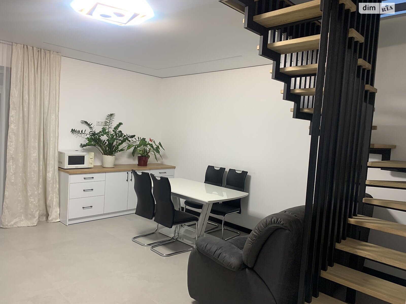 двоповерховий дуплекс, 105 кв. м, цегла. Здається помісячно в Агрономічному фото 1 двоповерховий дуплекс, 105 кв. м, цегла. Здається помісячно в Агрономічному фото 1