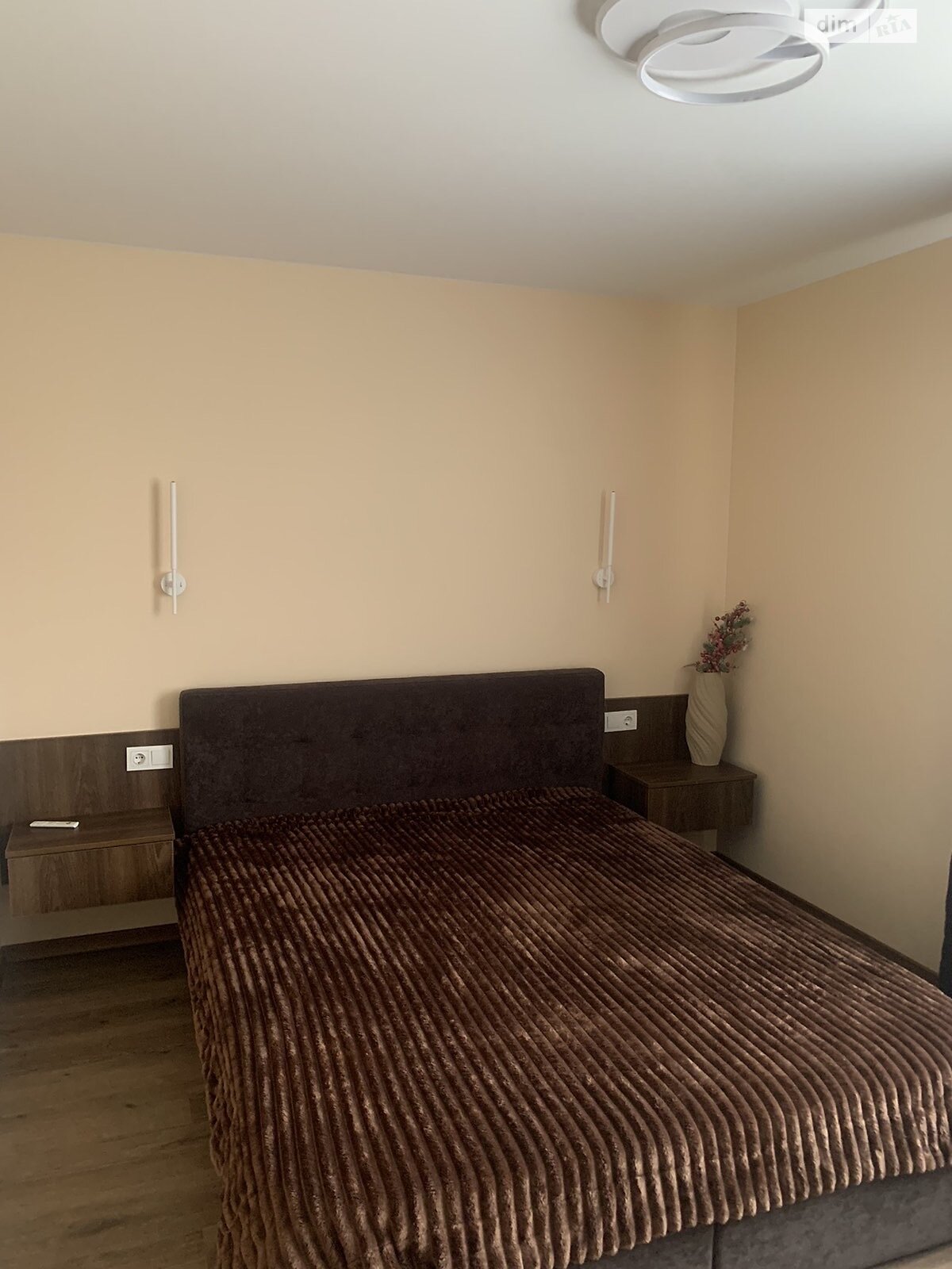 двоповерховий дуплекс, 105 кв. м, цегла. Здається помісячно в Агрономічному фото 1 двоповерховий дуплекс, 105 кв. м, цегла. Здається помісячно в Агрономічному фото 1