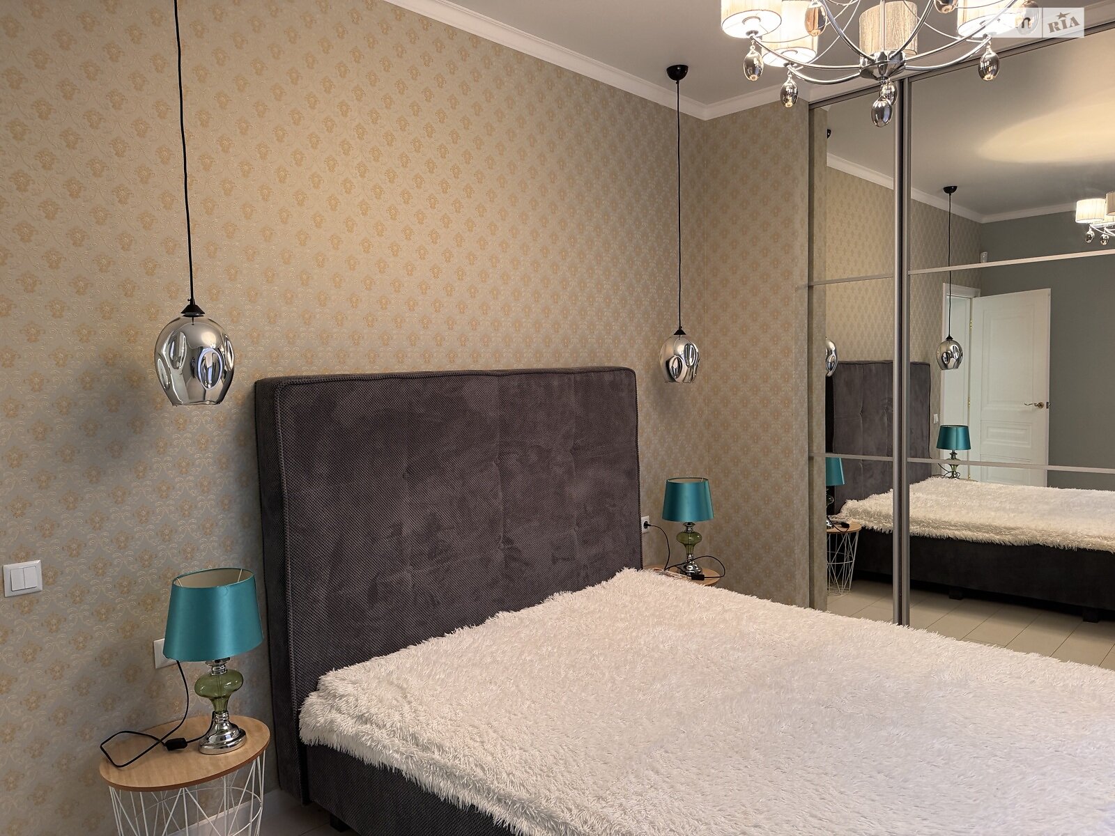 одноэтажный дуплекс, 103 кв. м, кирпич. Сдается помесячно в Буче, в районе Буча фото 1 одноэтажный дуплекс, 103 кв. м, кирпич. Сдается помесячно в Буче, в районе Буча фото 1