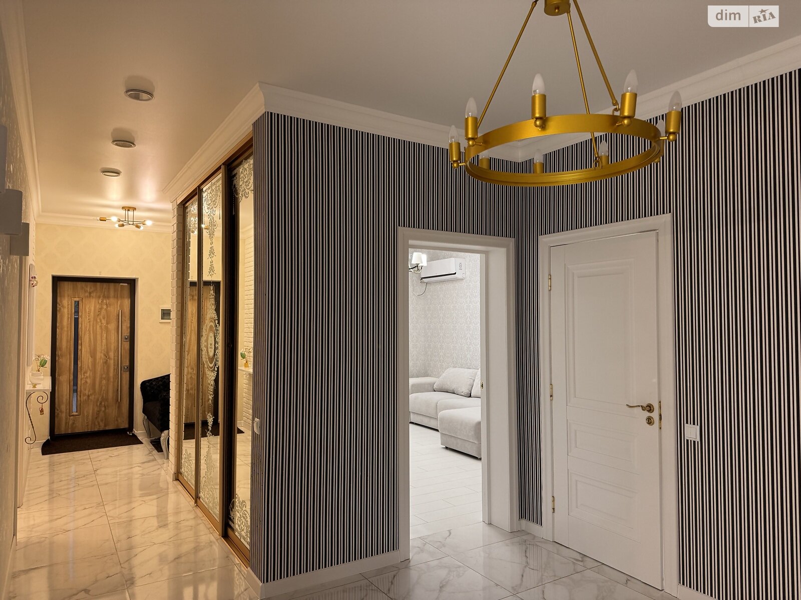 одноэтажный дуплекс, 103 кв. м, кирпич. Сдается помесячно в Буче, в районе Буча фото 1 одноэтажный дуплекс, 103 кв. м, кирпич. Сдается помесячно в Буче, в районе Буча фото 1