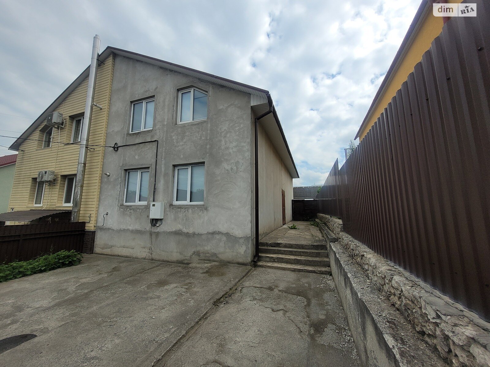 двухэтажный дуплекс, 149 кв. м, ракушечник (ракушняк). Сдается помесячно в Гаях-Шевченковских фото 1 двухэтажный дуплекс, 149 кв. м, ракушечник (ракушняк). Сдается помесячно в Гаях-Шевченковских фото 1