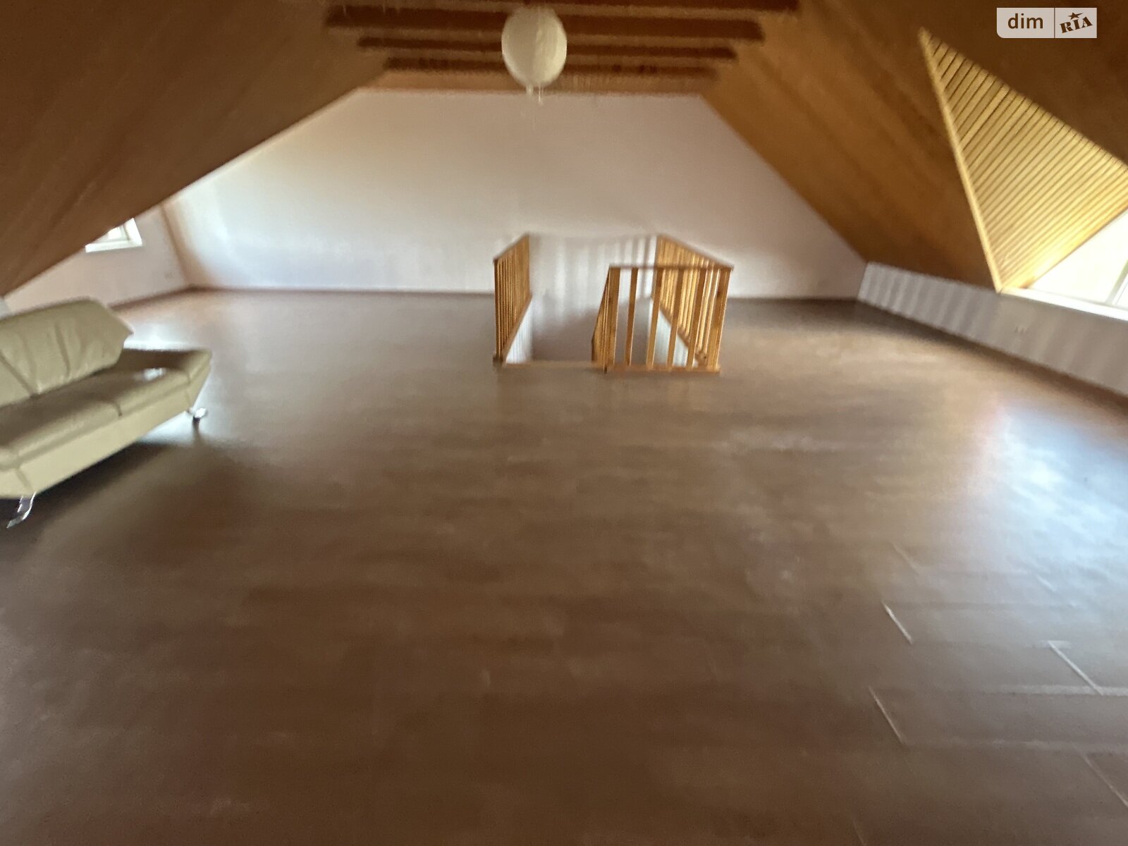 триповерховий дуплекс, 200 кв. м, цегла. Здається помісячно в Гатне фото 1 триповерховий дуплекс, 200 кв. м, цегла. Здається помісячно в Гатне фото 1