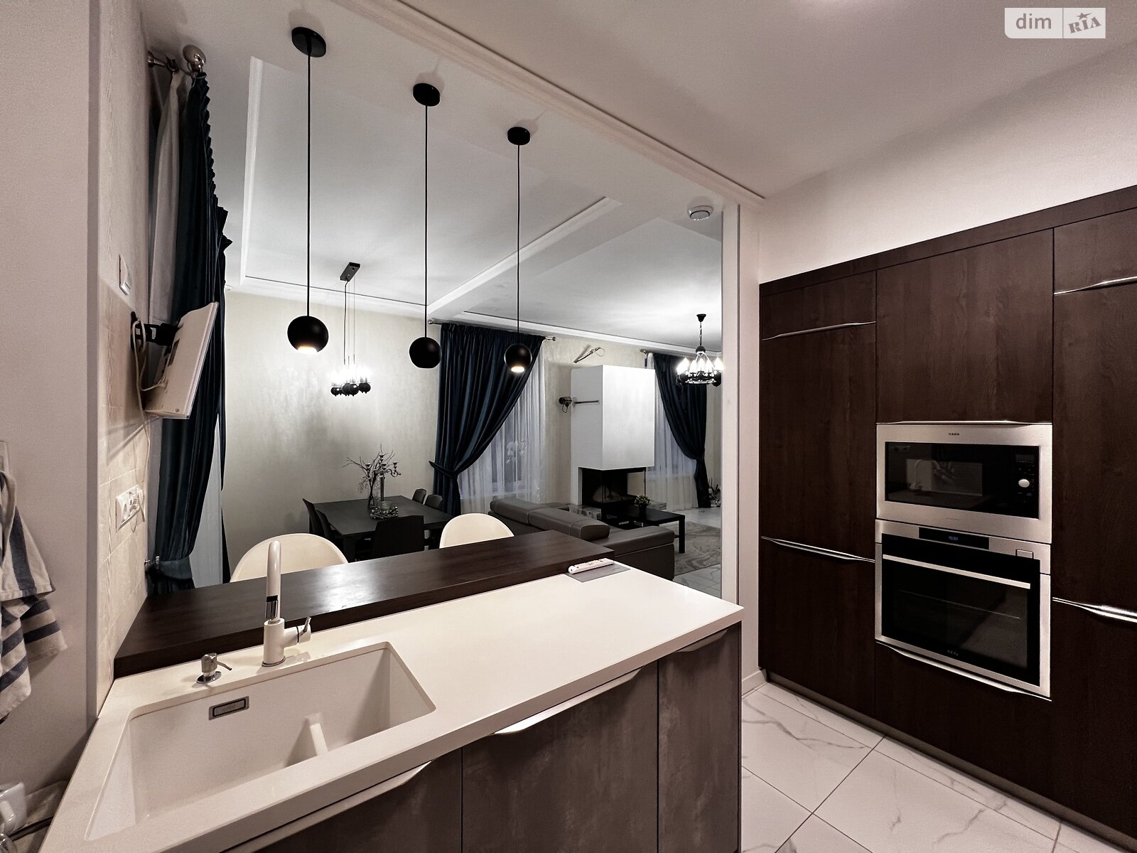 трехэтажный дуплекс, 180 кв. м, кирпич. Сдается помесячно в Ирпене, в районе Ирпень фото 1 трехэтажный дуплекс, 180 кв. м, кирпич. Сдается помесячно в Ирпене, в районе Ирпень фото 1