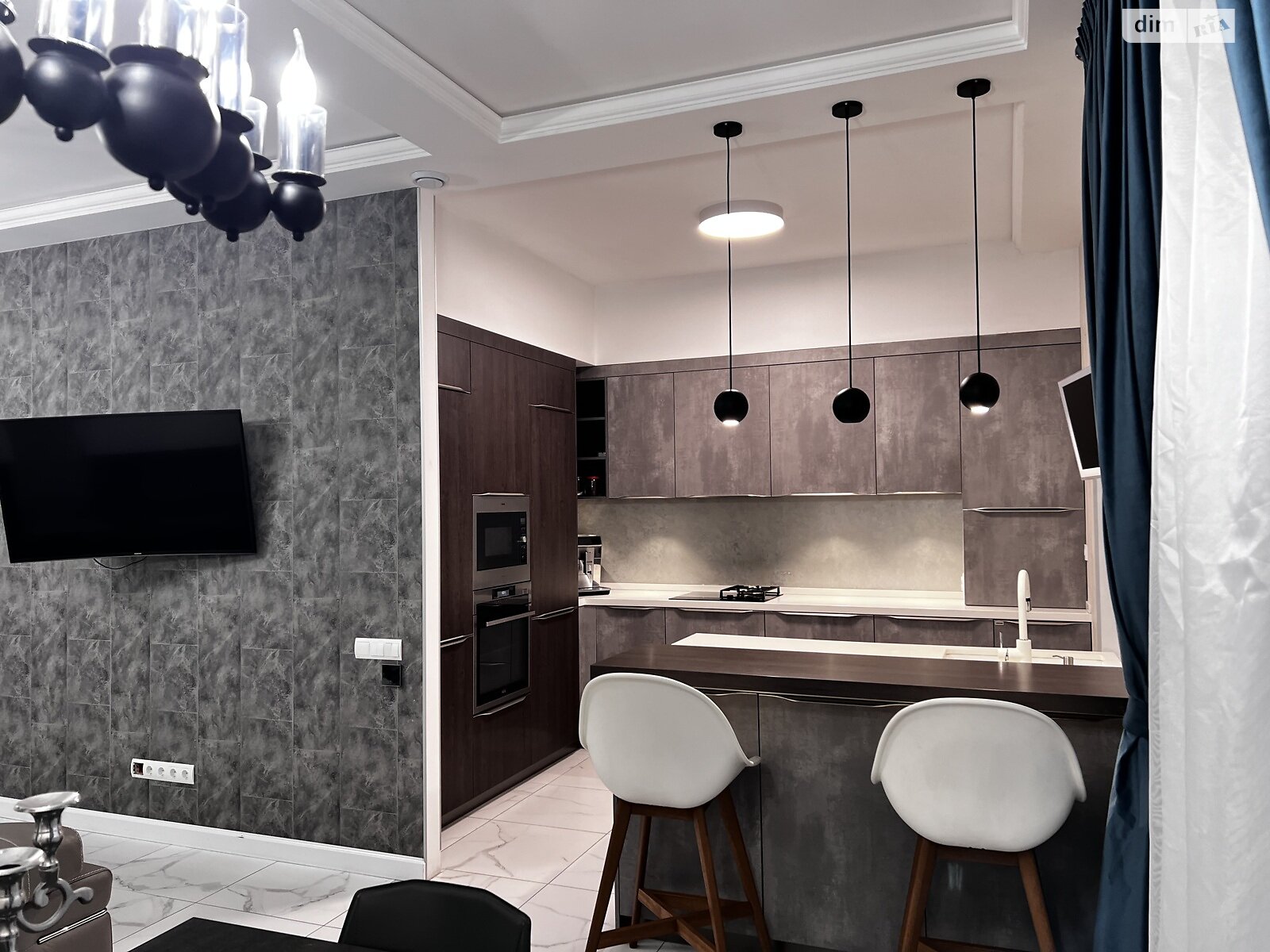 трехэтажный дуплекс, 180 кв. м, кирпич. Сдается помесячно в Ирпене, в районе Ирпень фото 1 трехэтажный дуплекс, 180 кв. м, кирпич. Сдается помесячно в Ирпене, в районе Ирпень фото 1