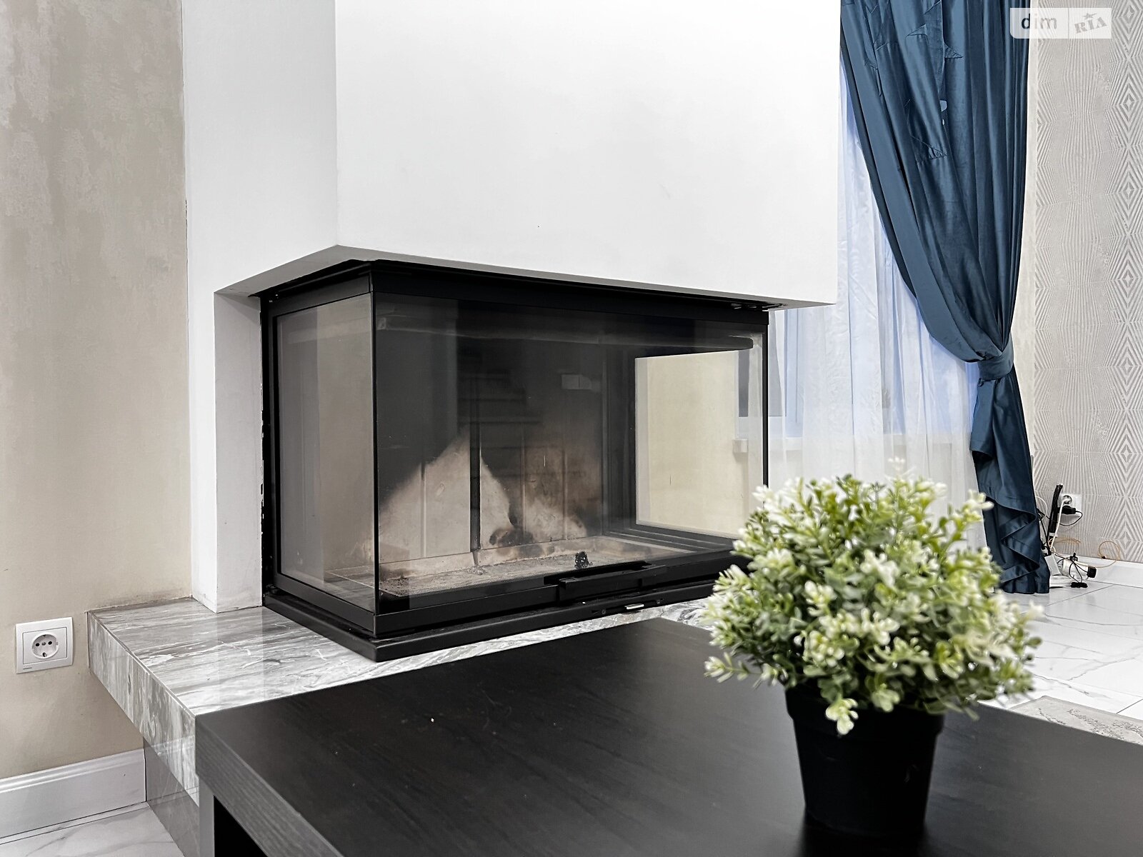 трехэтажный дуплекс, 180 кв. м, кирпич. Сдается помесячно в Ирпене, в районе Ирпень фото 1 трехэтажный дуплекс, 180 кв. м, кирпич. Сдается помесячно в Ирпене, в районе Ирпень фото 1