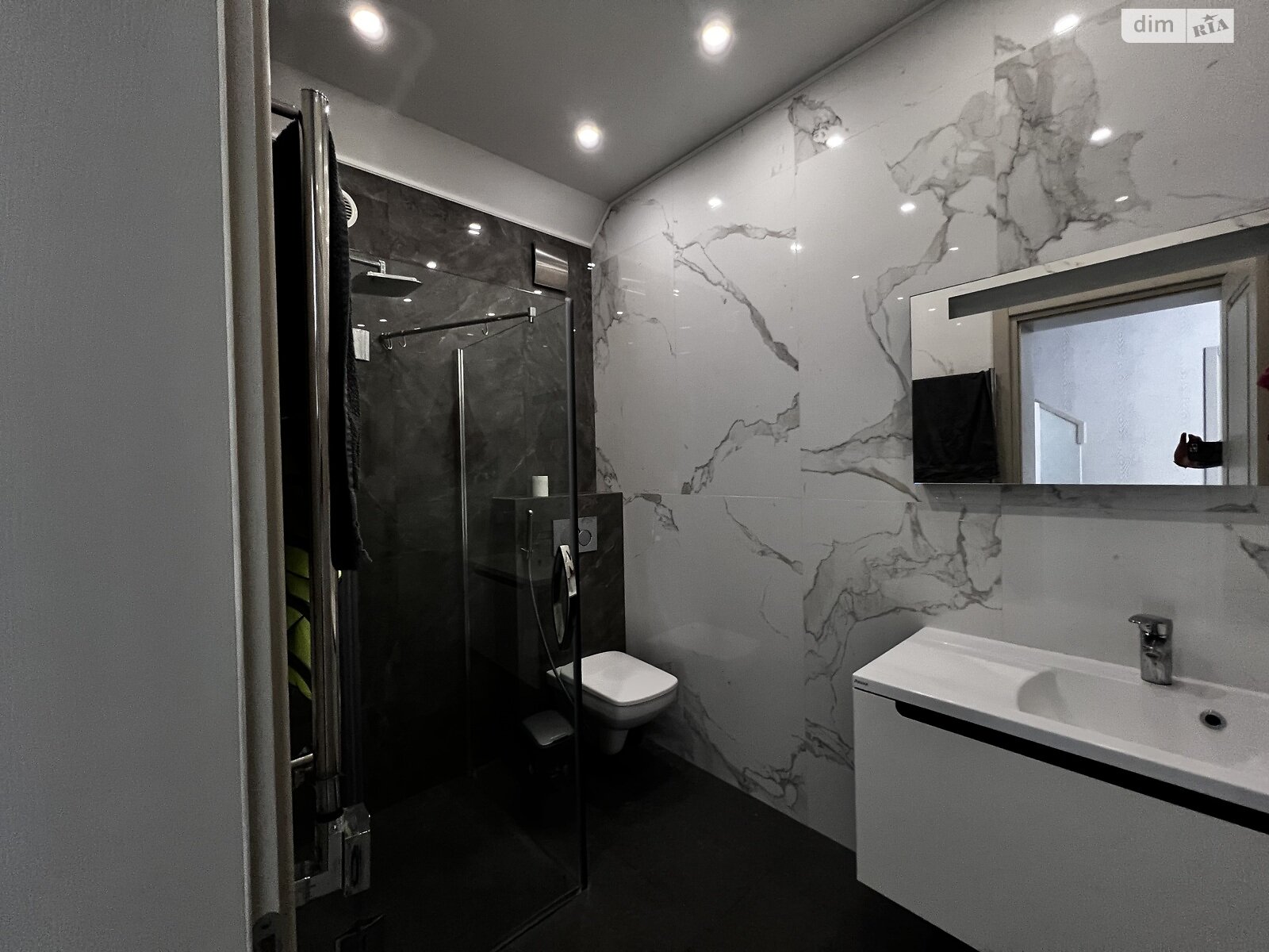 трехэтажный дуплекс, 180 кв. м, кирпич. Сдается помесячно в Ирпене, в районе Ирпень фото 1 трехэтажный дуплекс, 180 кв. м, кирпич. Сдается помесячно в Ирпене, в районе Ирпень фото 1