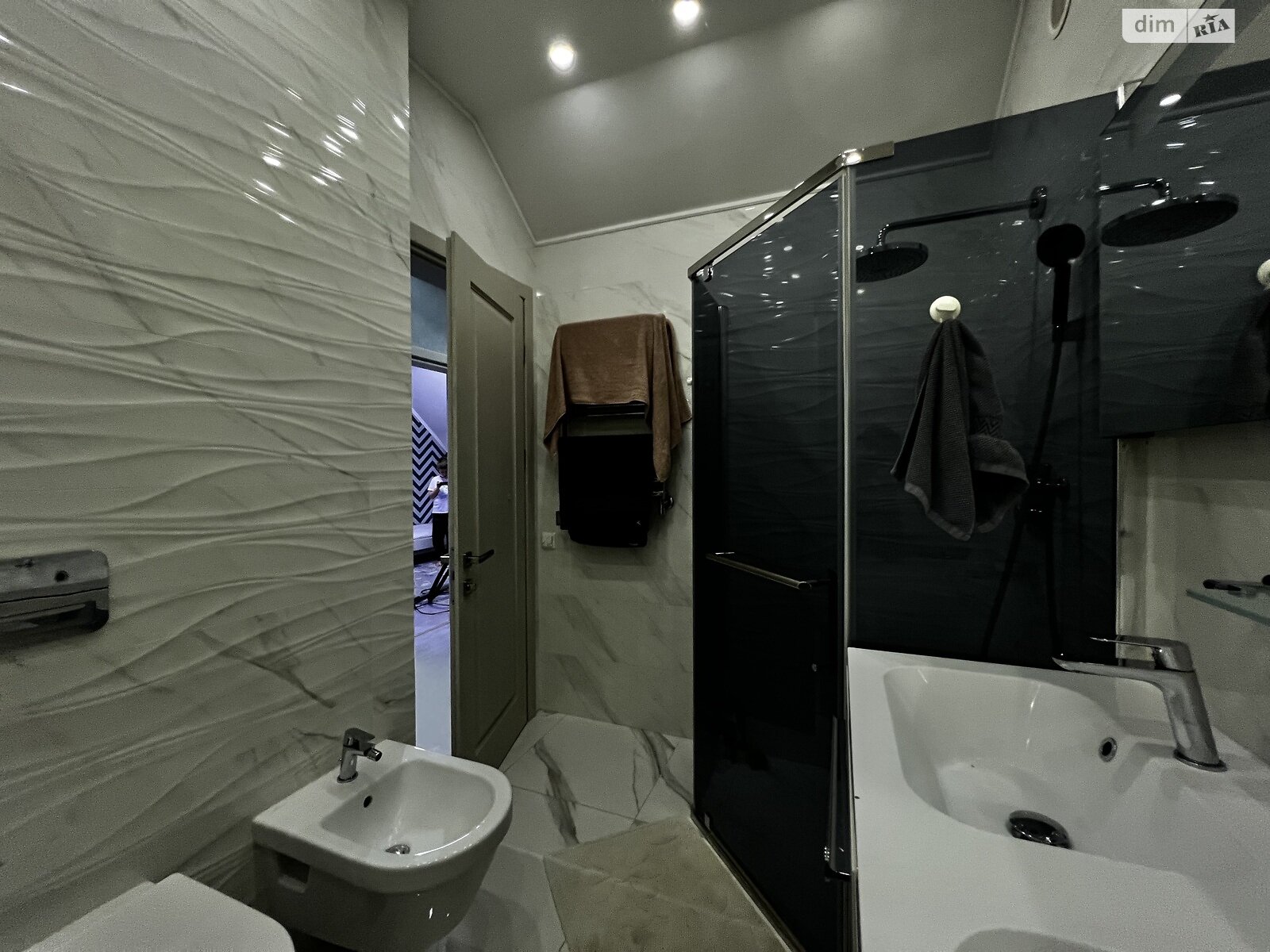 трехэтажный дуплекс, 180 кв. м, кирпич. Сдается помесячно в Ирпене, в районе Ирпень фото 1 трехэтажный дуплекс, 180 кв. м, кирпич. Сдается помесячно в Ирпене, в районе Ирпень фото 1