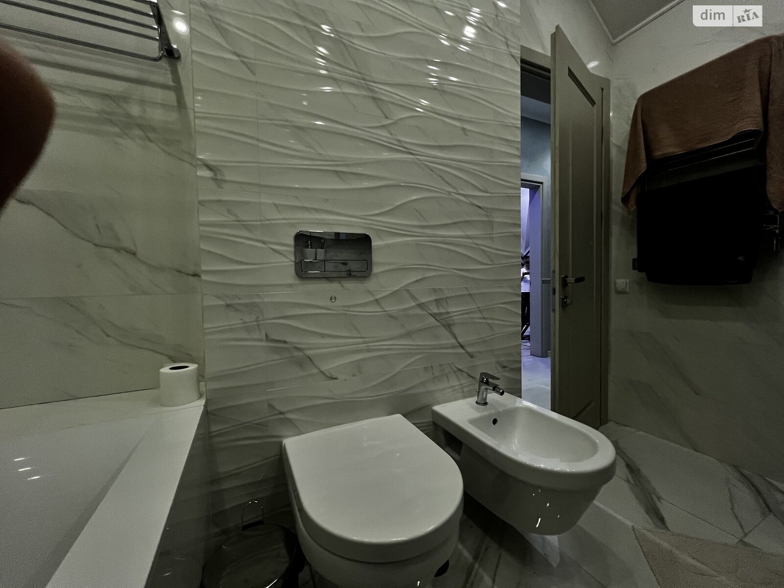 трехэтажный дуплекс, 180 кв. м, кирпич. Сдается помесячно в Ирпене, в районе Ирпень фото 1 трехэтажный дуплекс, 180 кв. м, кирпич. Сдается помесячно в Ирпене, в районе Ирпень фото 1