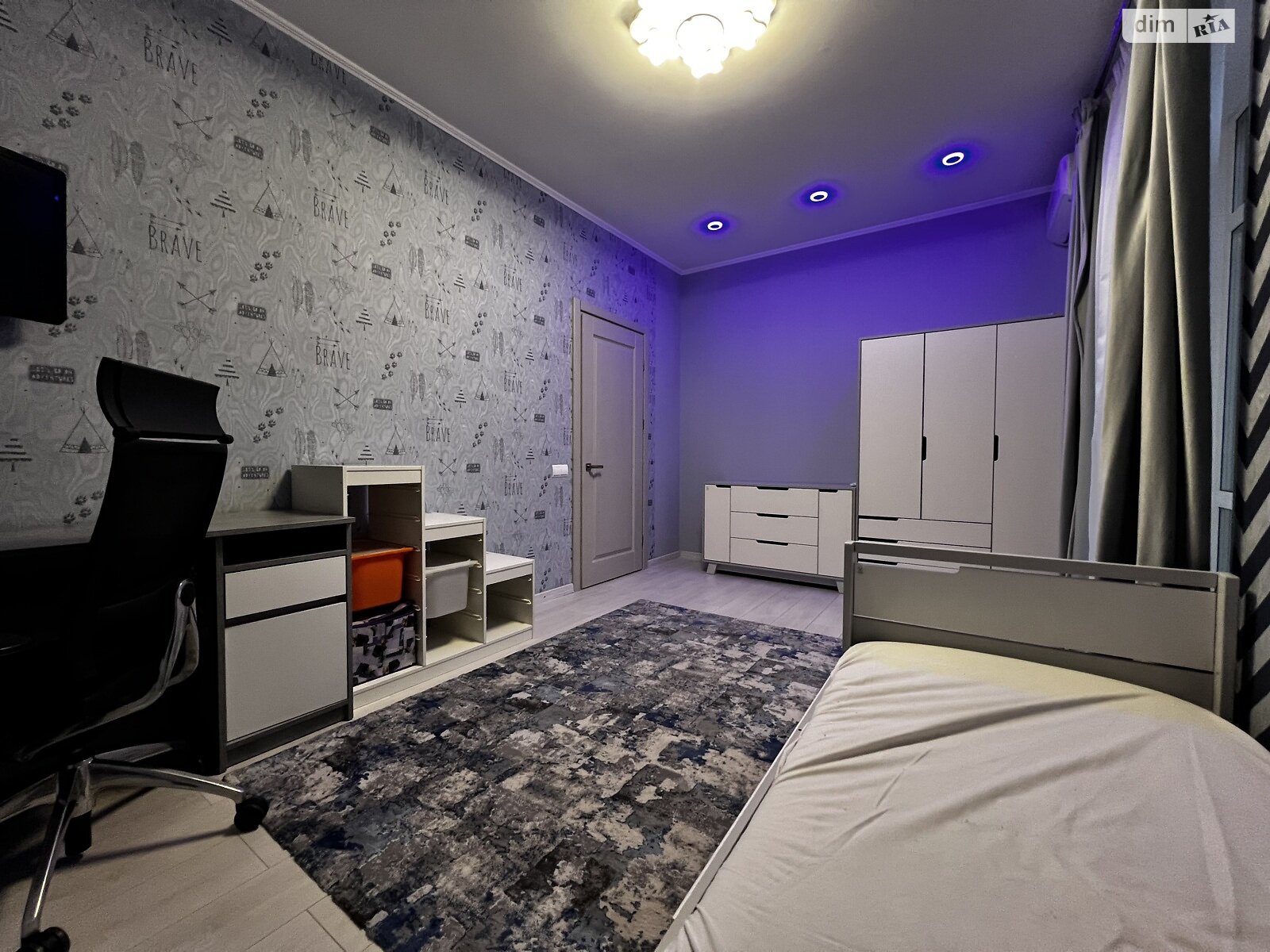 трехэтажный дуплекс, 180 кв. м, кирпич. Сдается помесячно в Ирпене, в районе Ирпень фото 1 трехэтажный дуплекс, 180 кв. м, кирпич. Сдается помесячно в Ирпене, в районе Ирпень фото 1