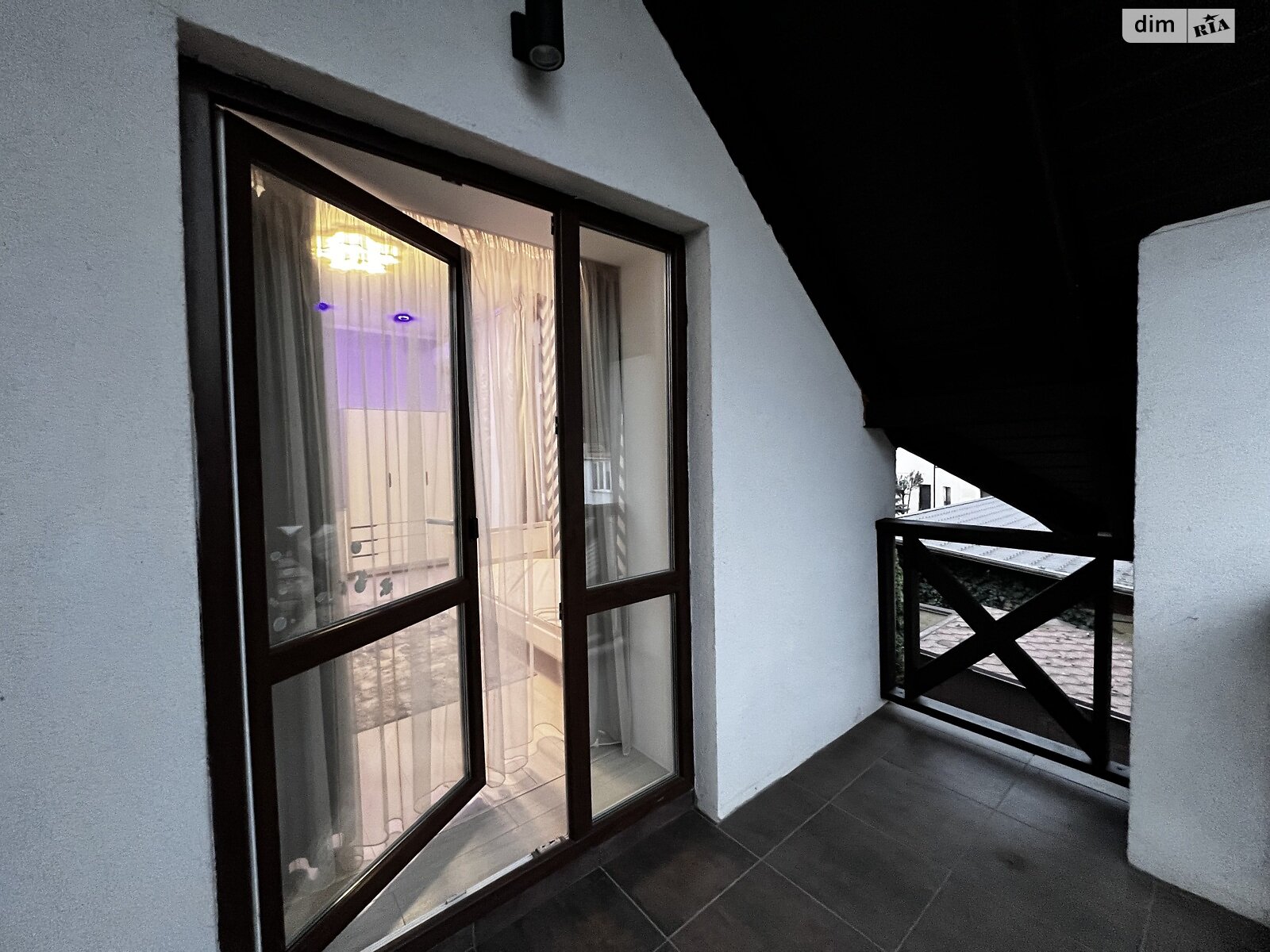 трехэтажный дуплекс, 180 кв. м, кирпич. Сдается помесячно в Ирпене, в районе Ирпень фото 1 трехэтажный дуплекс, 180 кв. м, кирпич. Сдается помесячно в Ирпене, в районе Ирпень фото 1