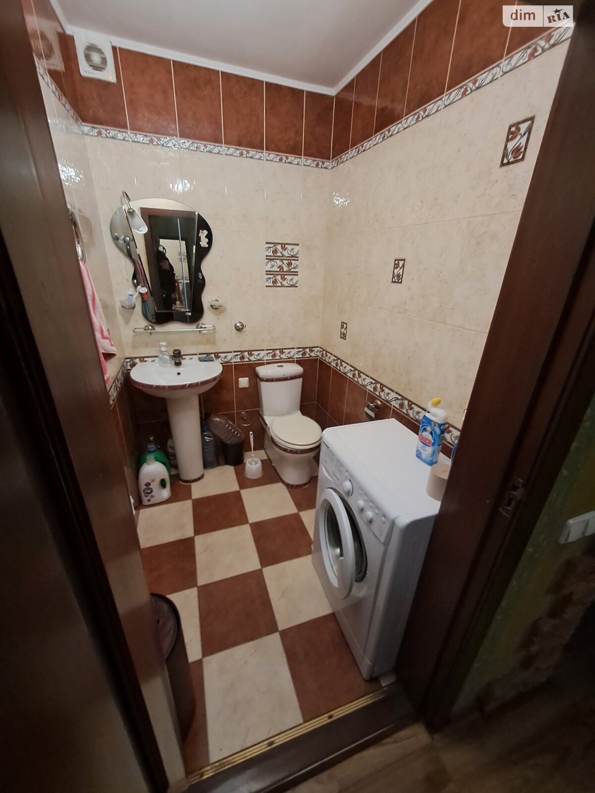 трехэтажный дуплекс, 200 кв. м, кирпич. Сдается помесячно в Киеве, в районе Русановские Сады фото 1 трехэтажный дуплекс, 200 кв. м, кирпич. Сдается помесячно в Киеве, в районе Русановские Сады фото 1