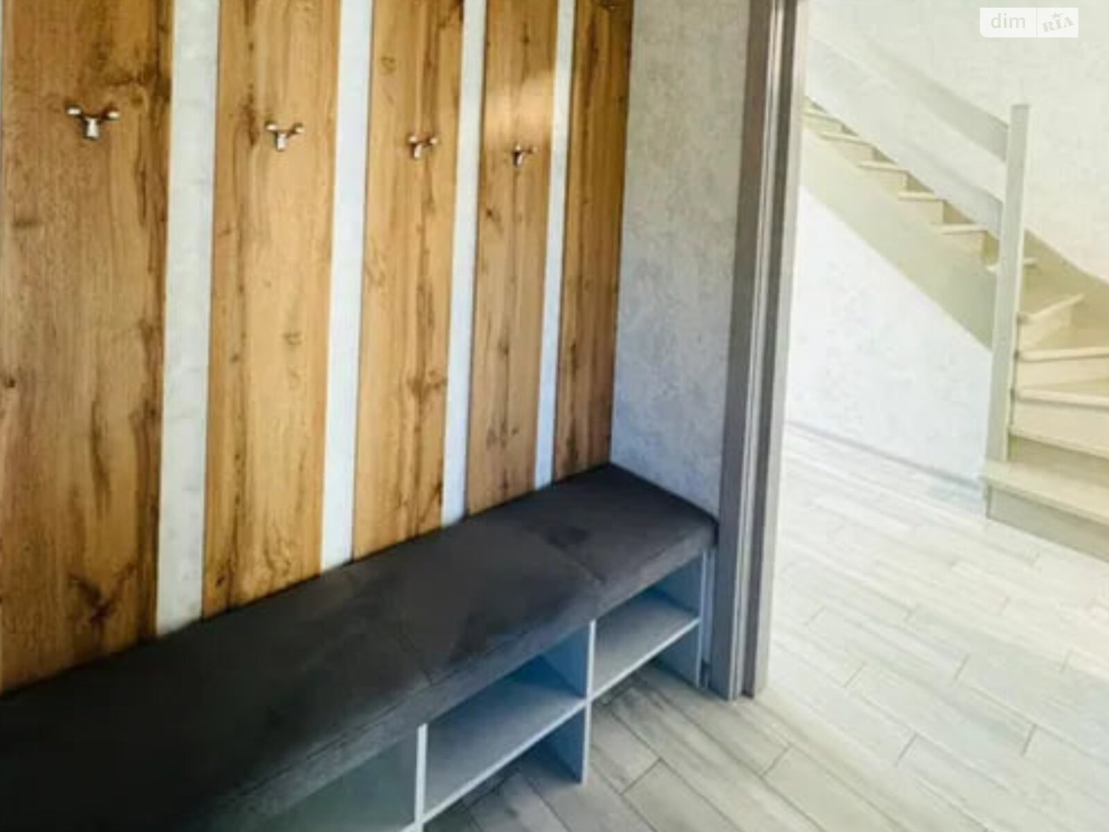 двопроверховий дуплекс, 90.1 кв. м, цегла. Здається помісячно в Луцьку, в районі Гнідава фото 1