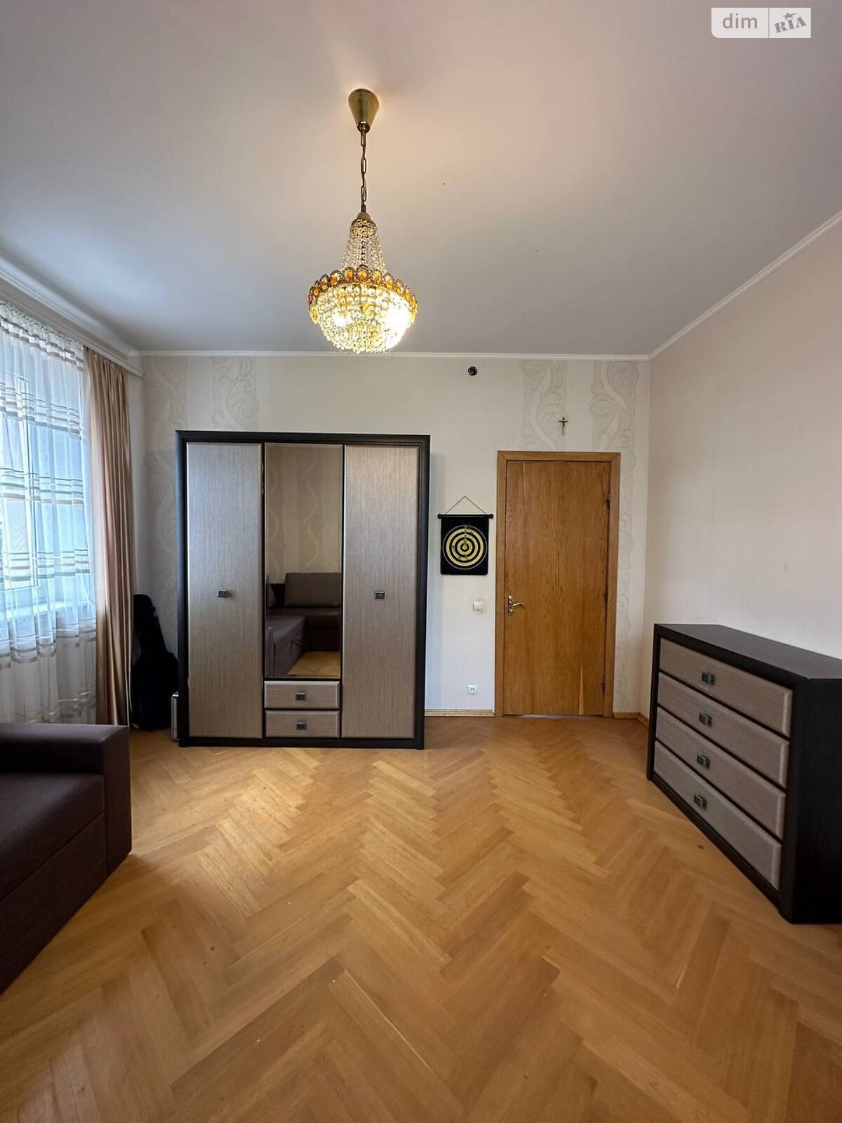 двухэтажный дуплекс, 216 кв. м, кирпич. Сдается помесячно в Львове, в районе Лычаковский фото 1 двухэтажный дуплекс, 216 кв. м, кирпич. Сдается помесячно в Львове, в районе Лычаковский фото 1